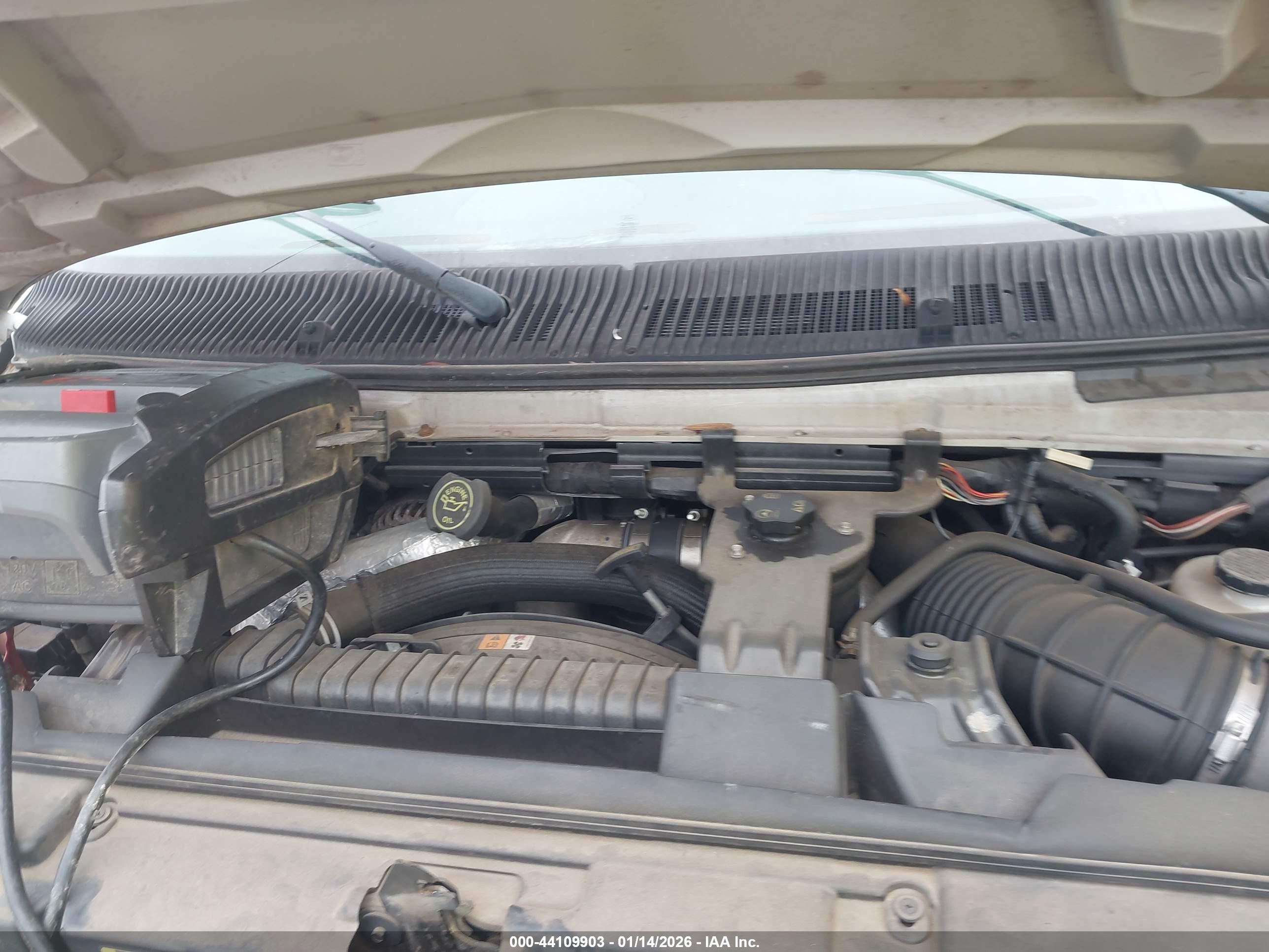FORD E-450 image 10