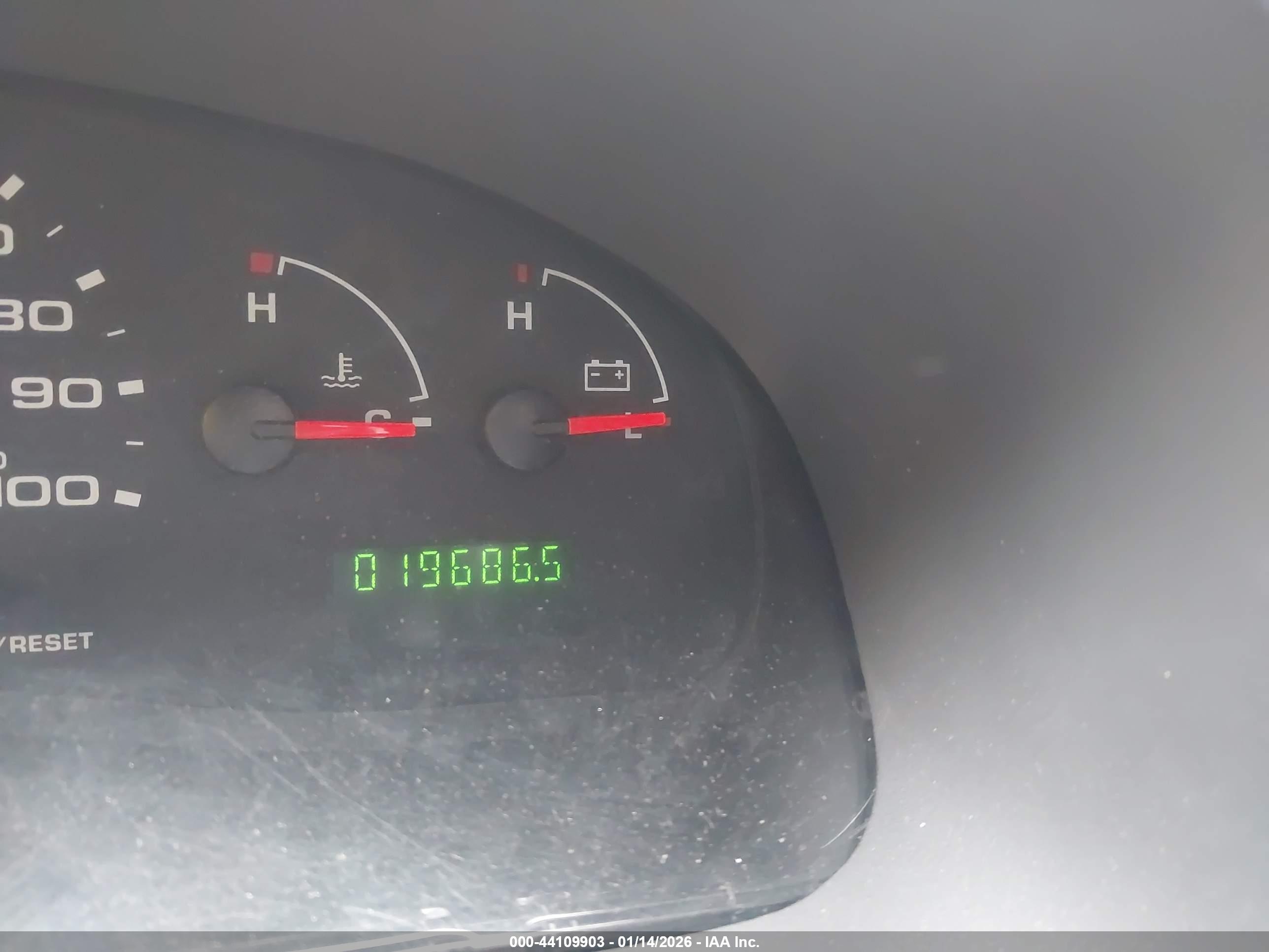 FORD E-450 image 6