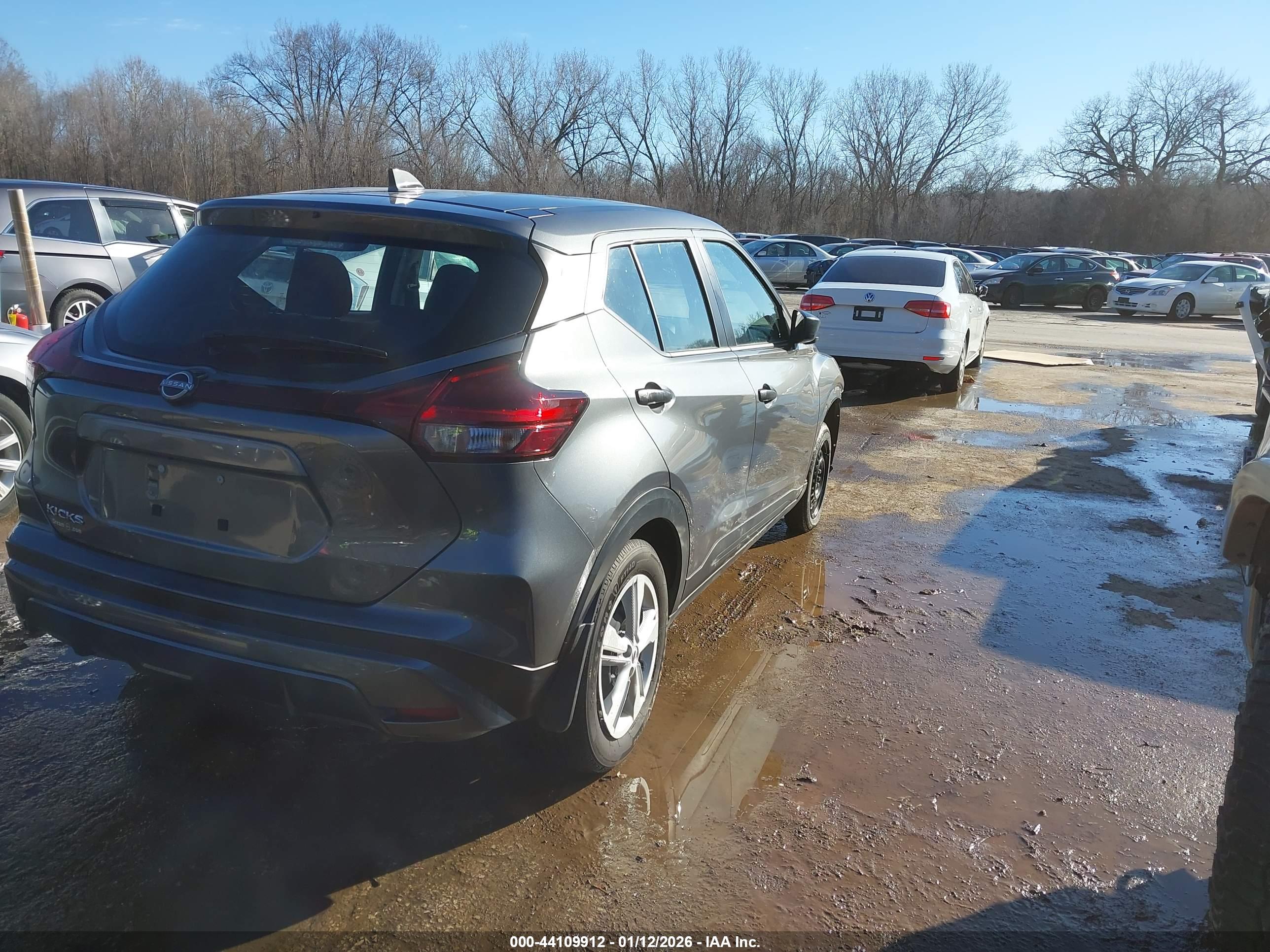 NISSAN KICKS image 4