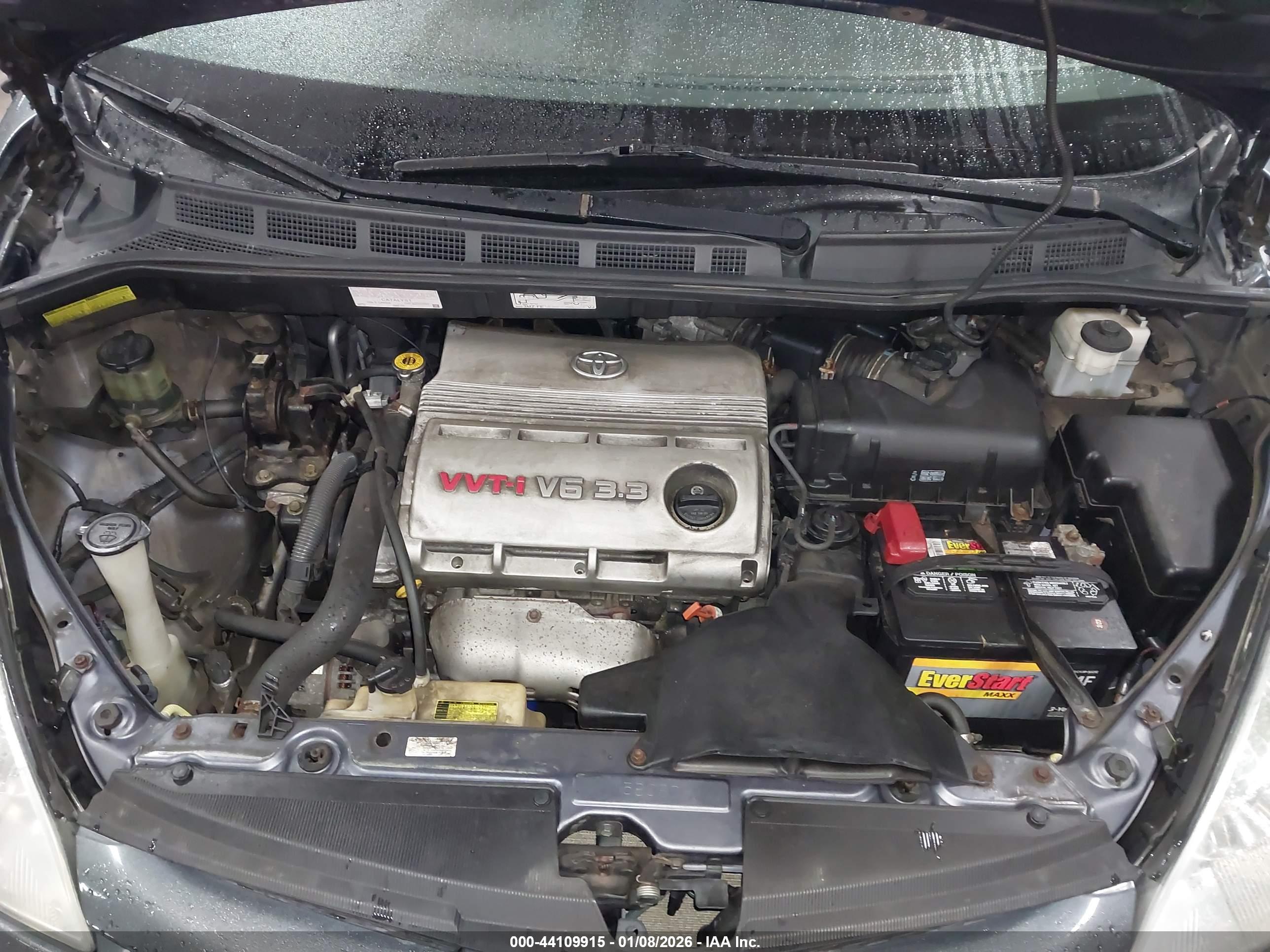 TOYOTA SIENNA image 10