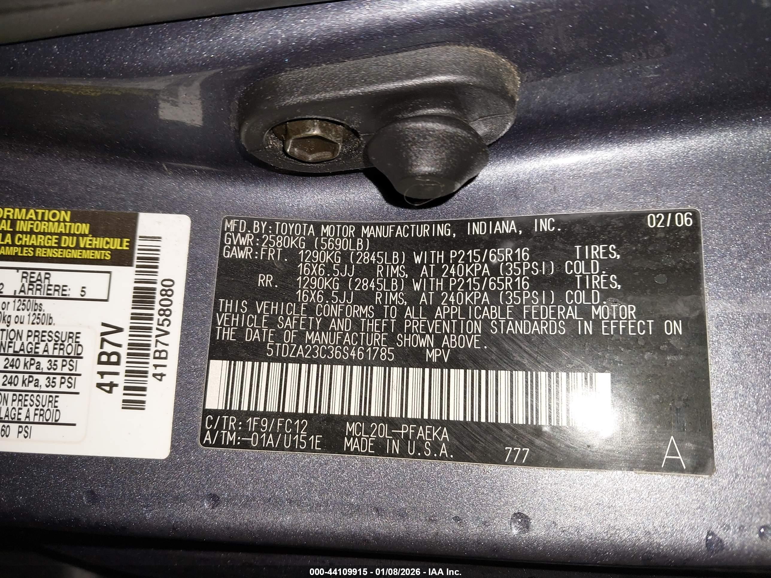 TOYOTA SIENNA image 9