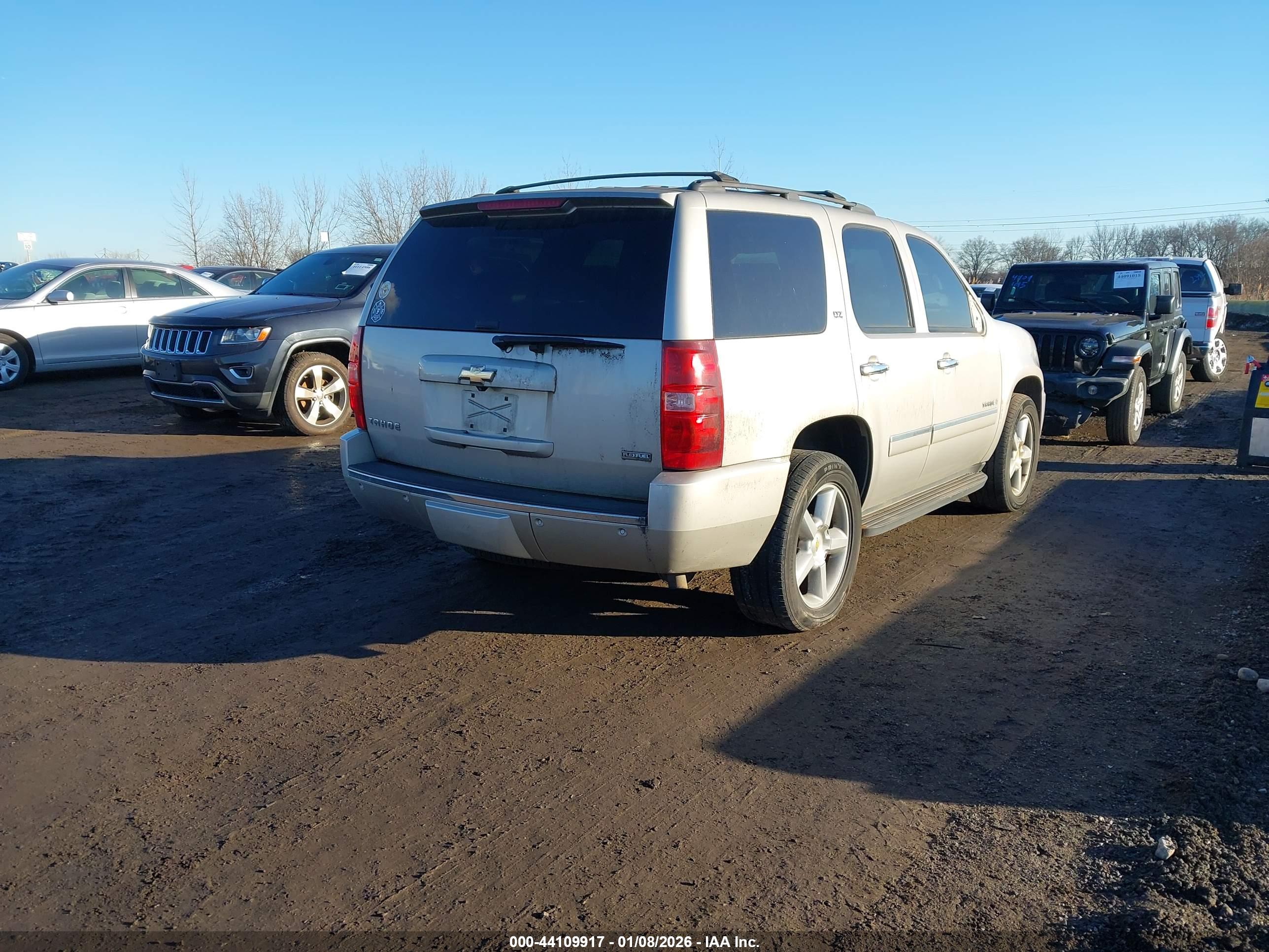 CHEVROLET TAHOE image 4