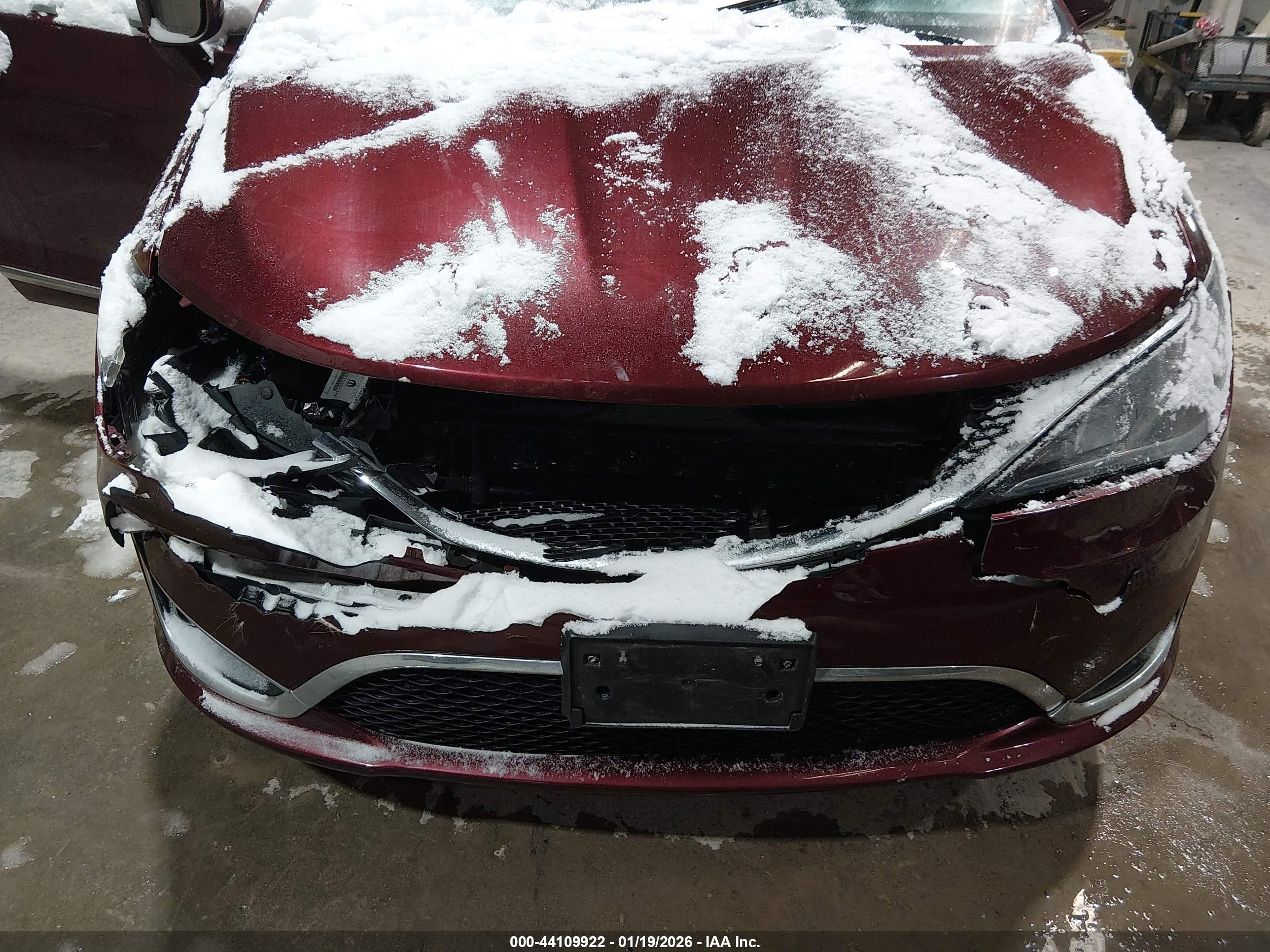CHRYSLER PACIFICA image 6