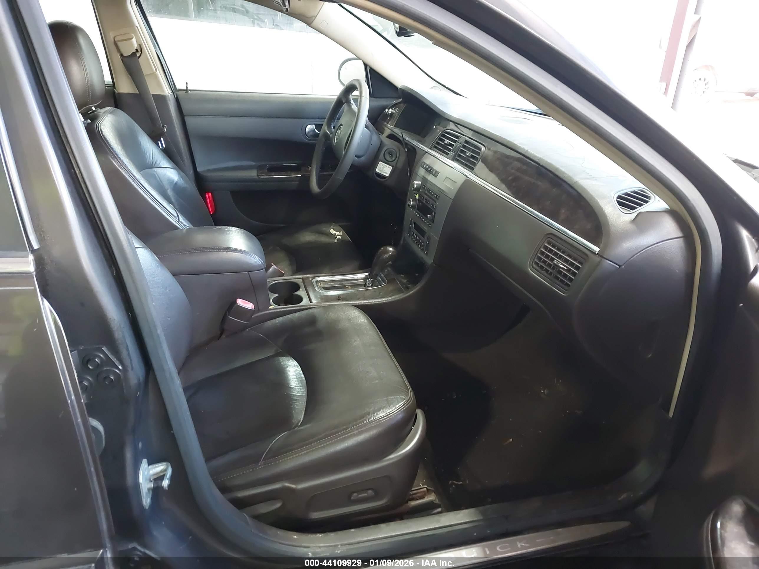 BUICK LACROSSE image 5