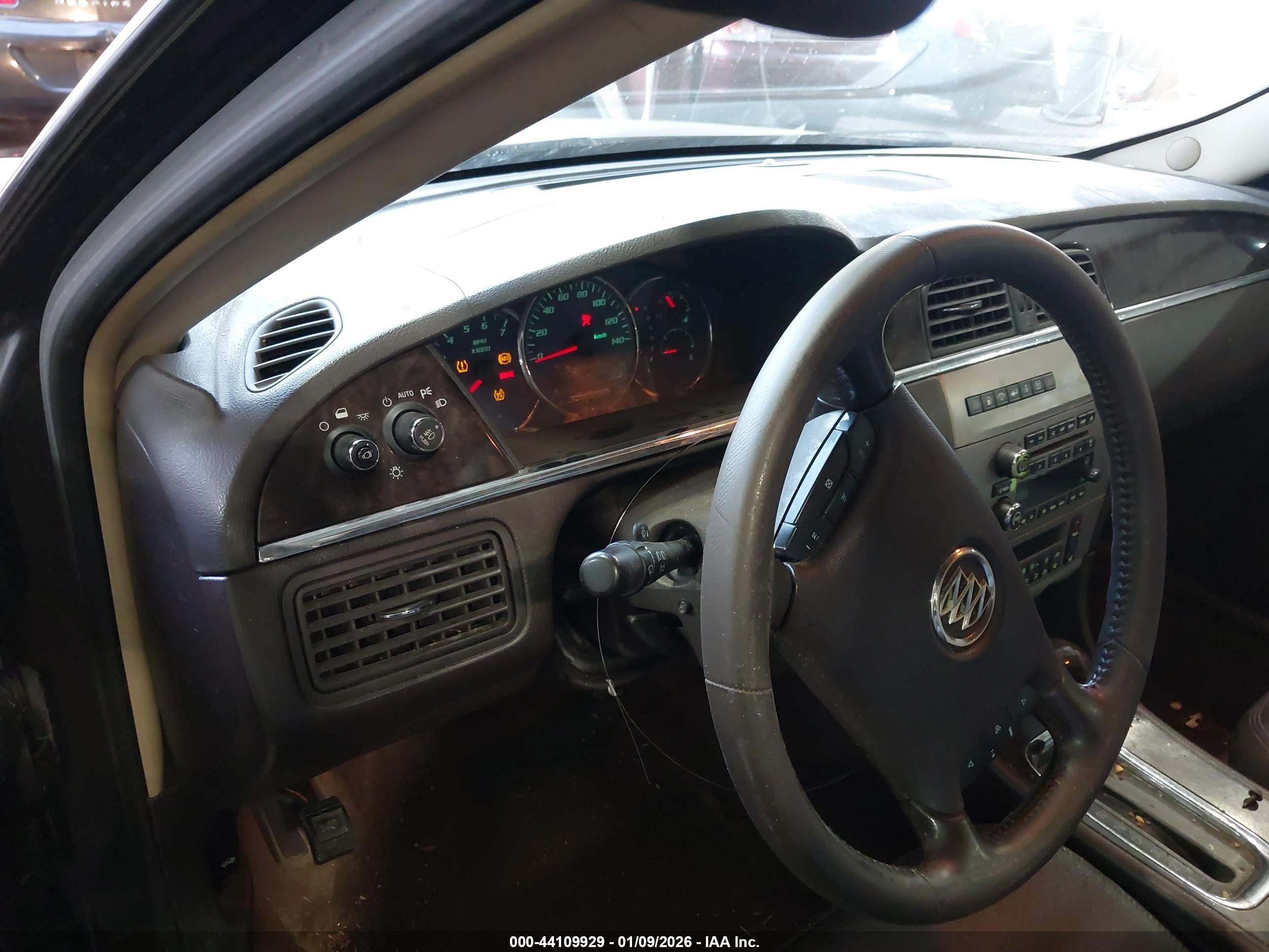 BUICK LACROSSE image 7