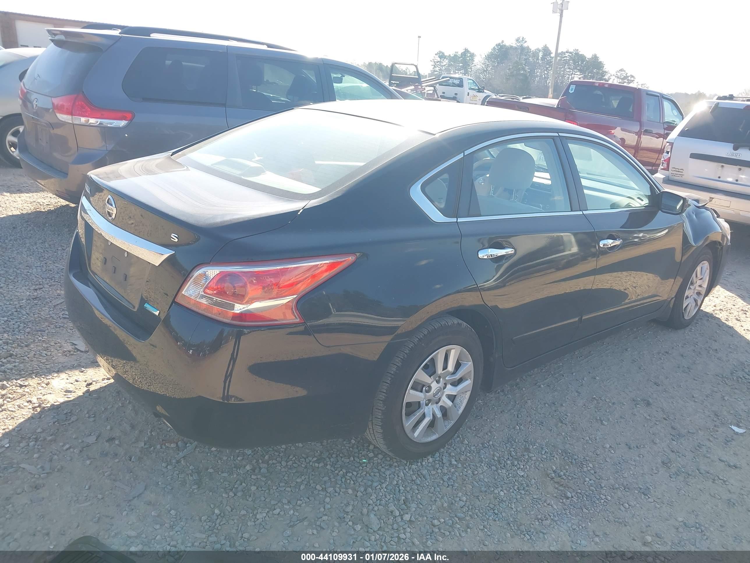 NISSAN ALTIMA image 4