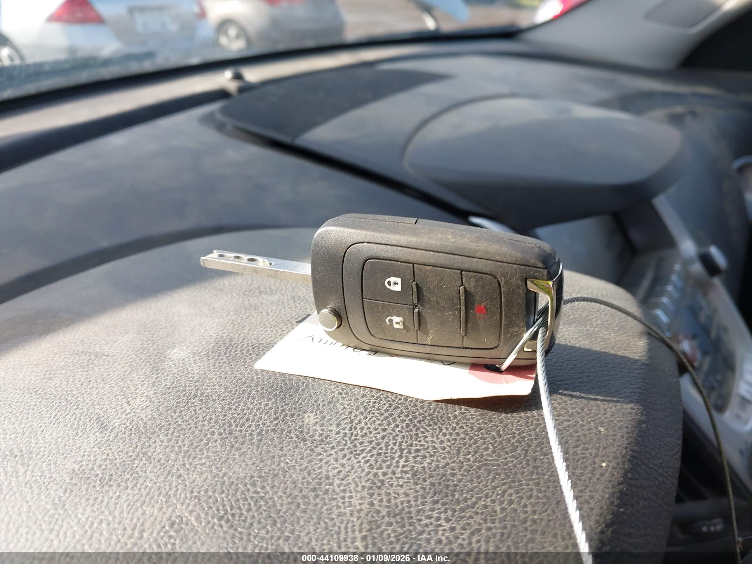 CHEVROLET EQUINOX image 11