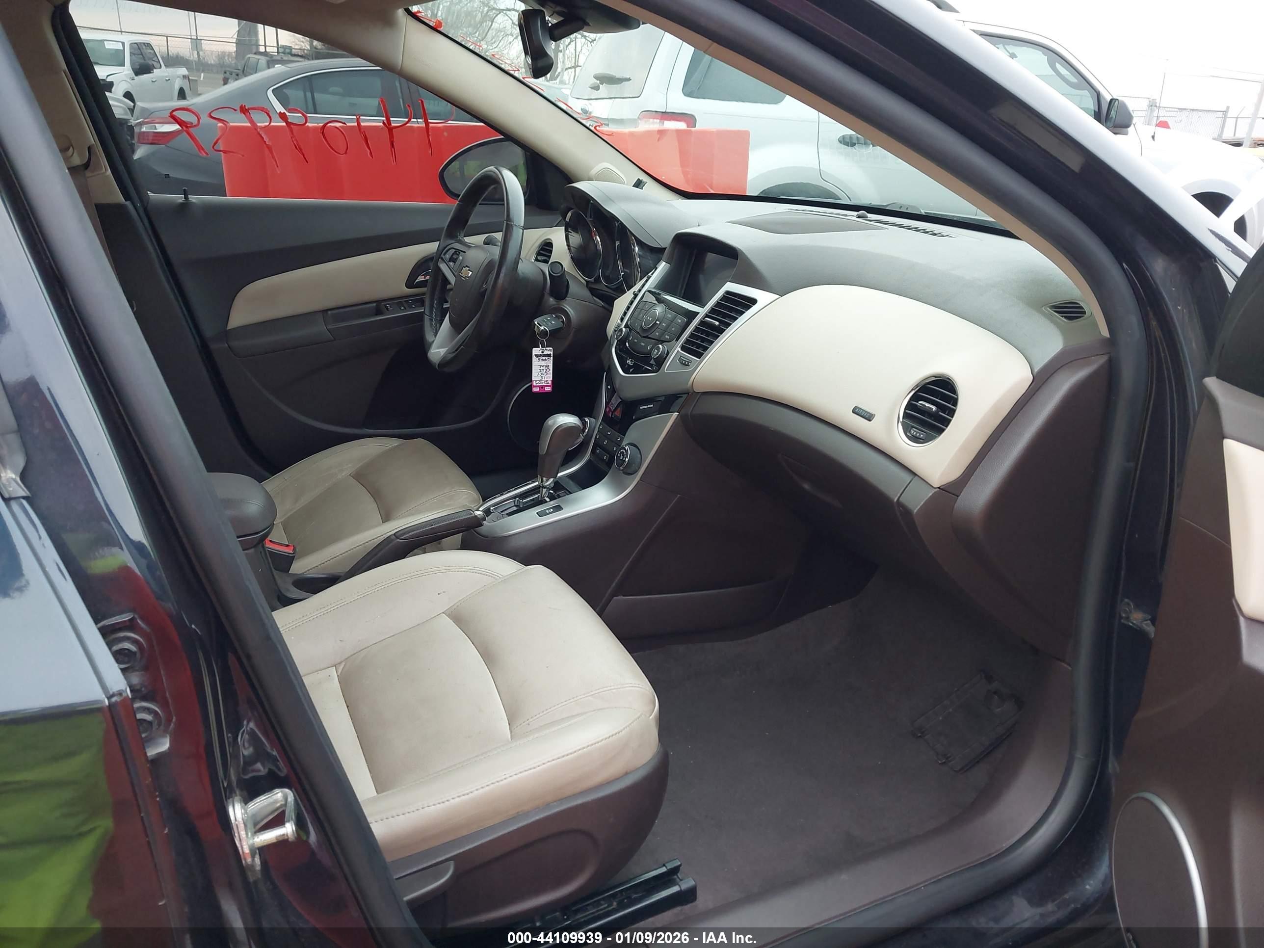 CHEVROLET CRUZE image 5