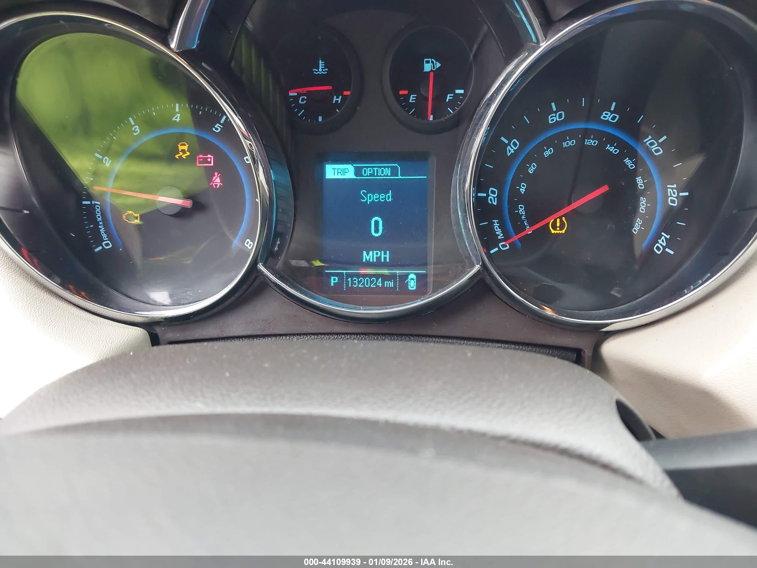 CHEVROLET CRUZE image 7