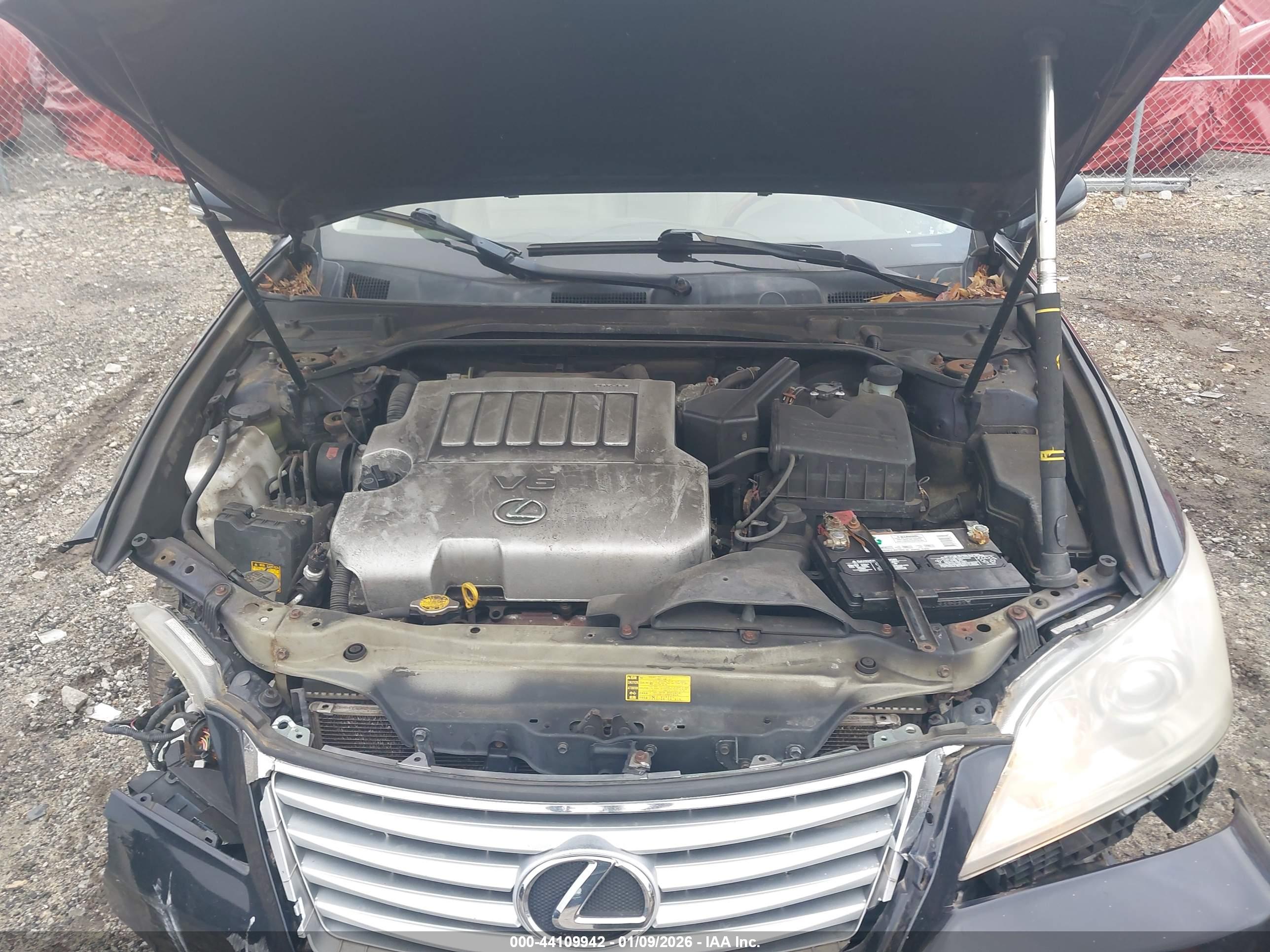 LEXUS ES image 10