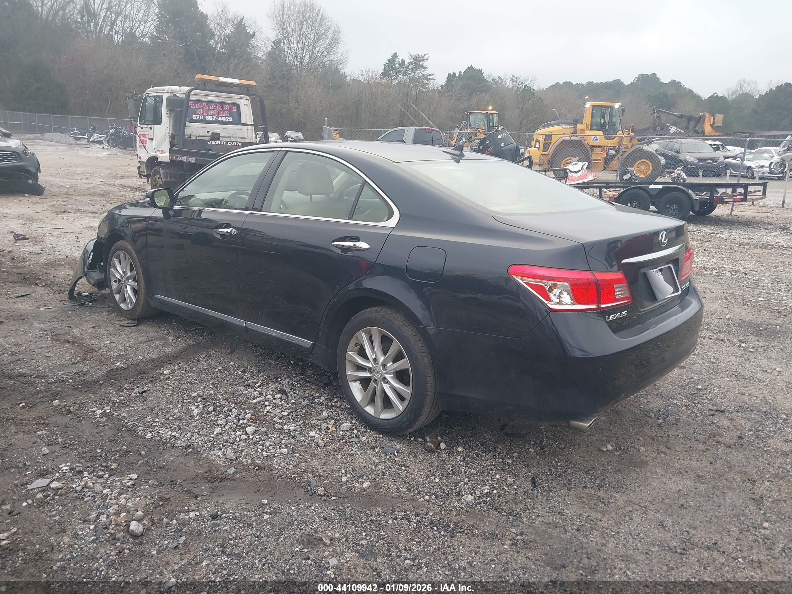 LEXUS ES image 3