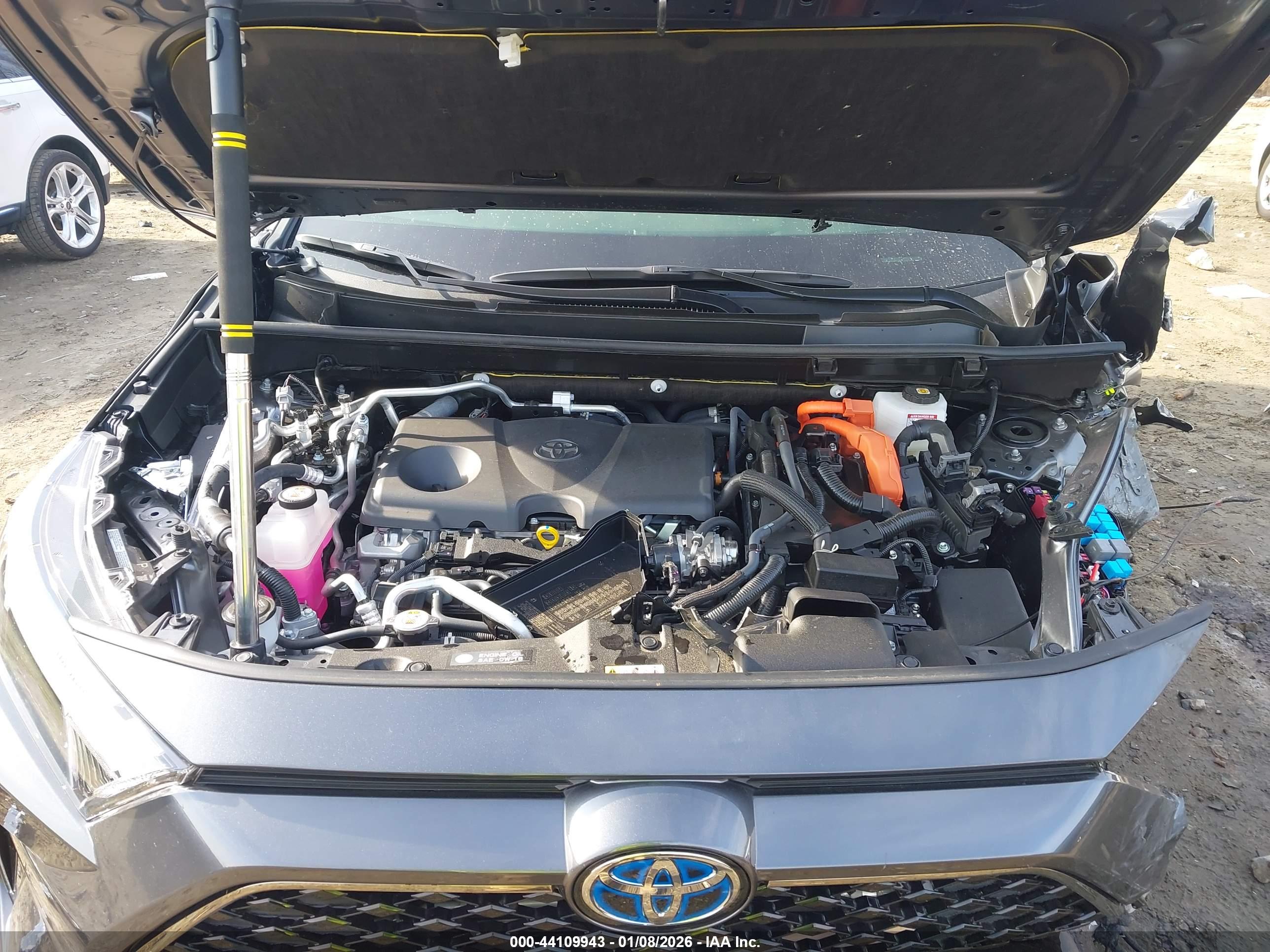 TOYOTA RAV4 image 10