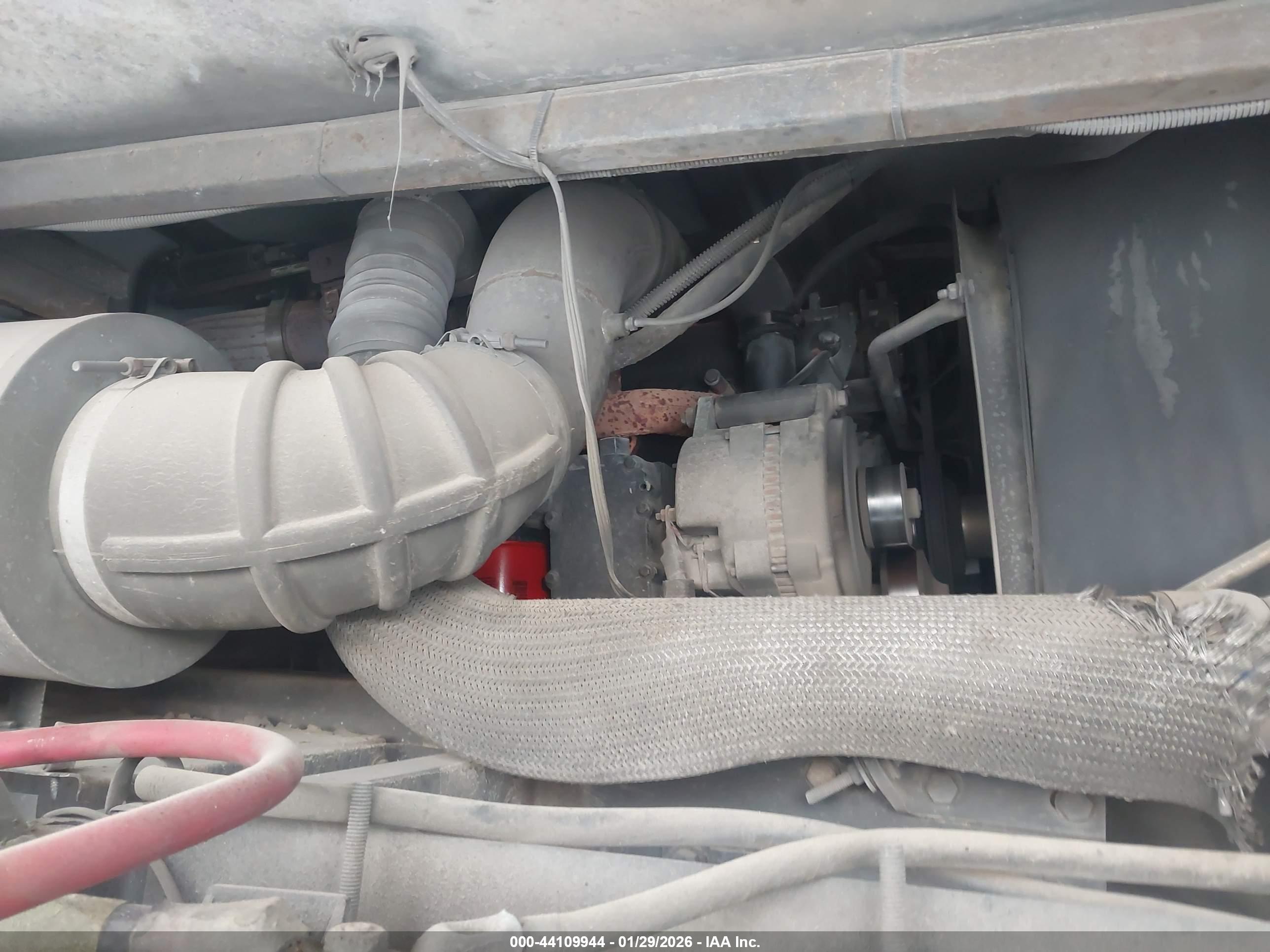 FREIGHTLINER CHASSIS image 10