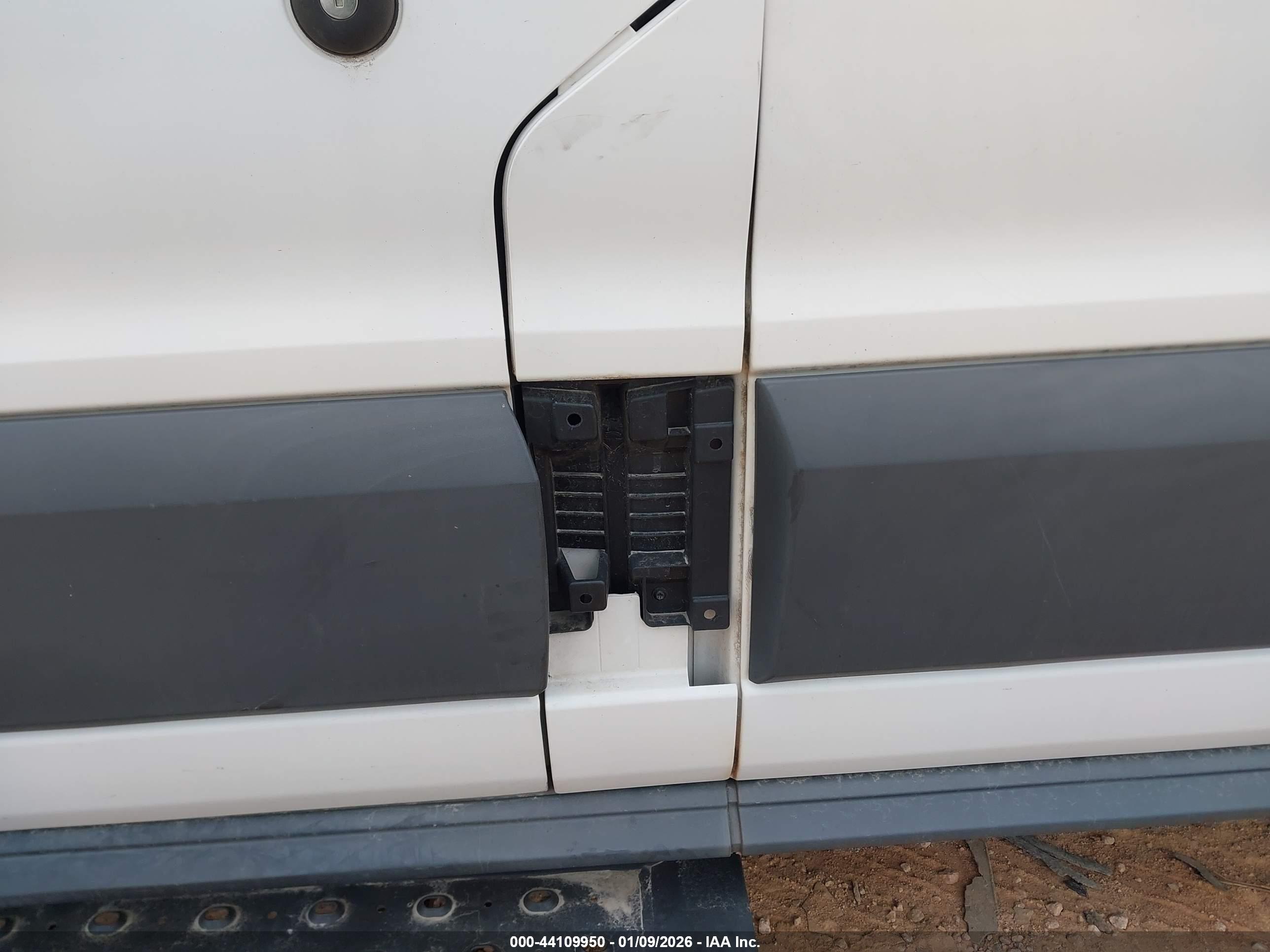 FORD TRANSIT-350 image 6