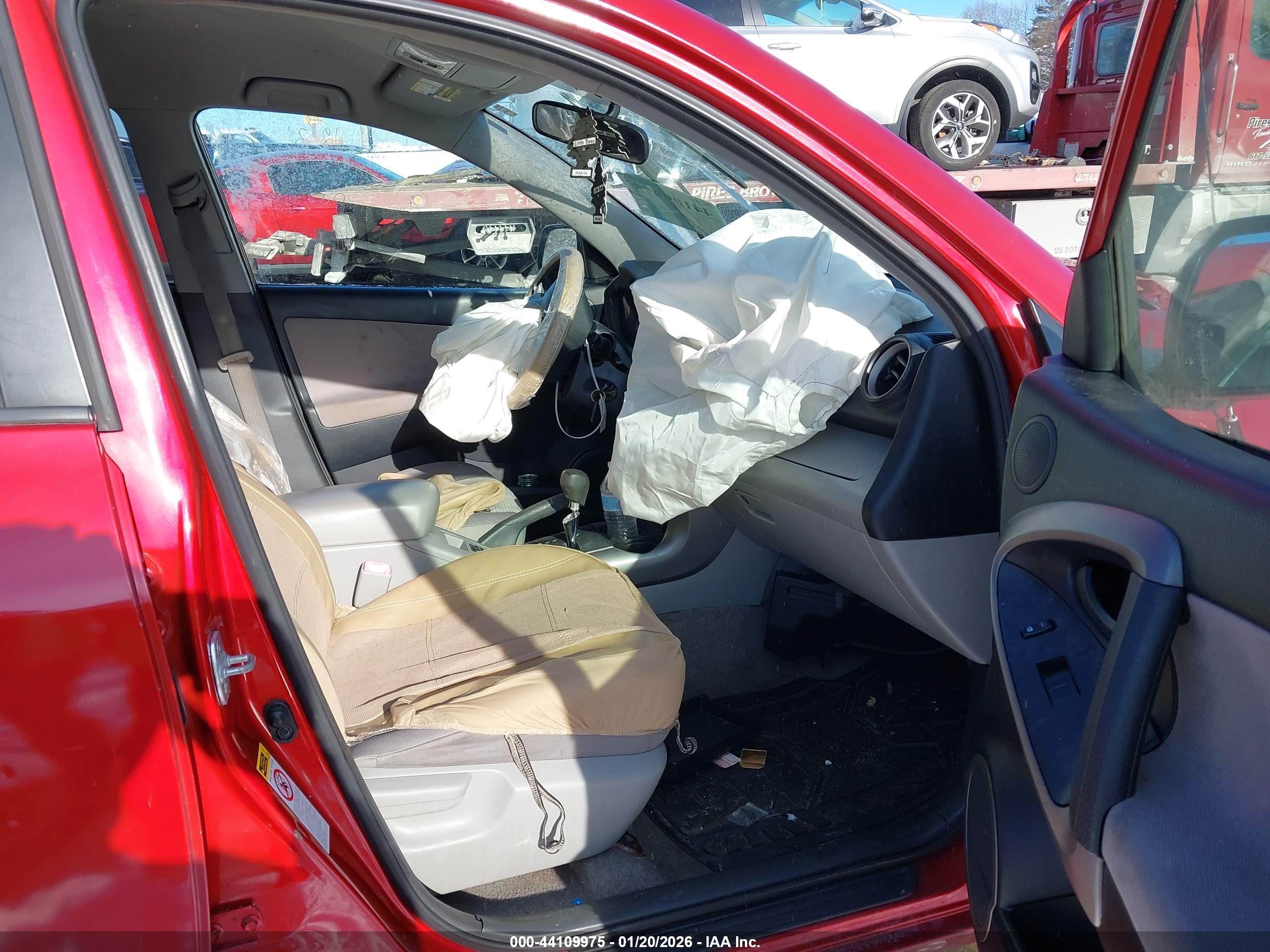 TOYOTA RAV4 image 5