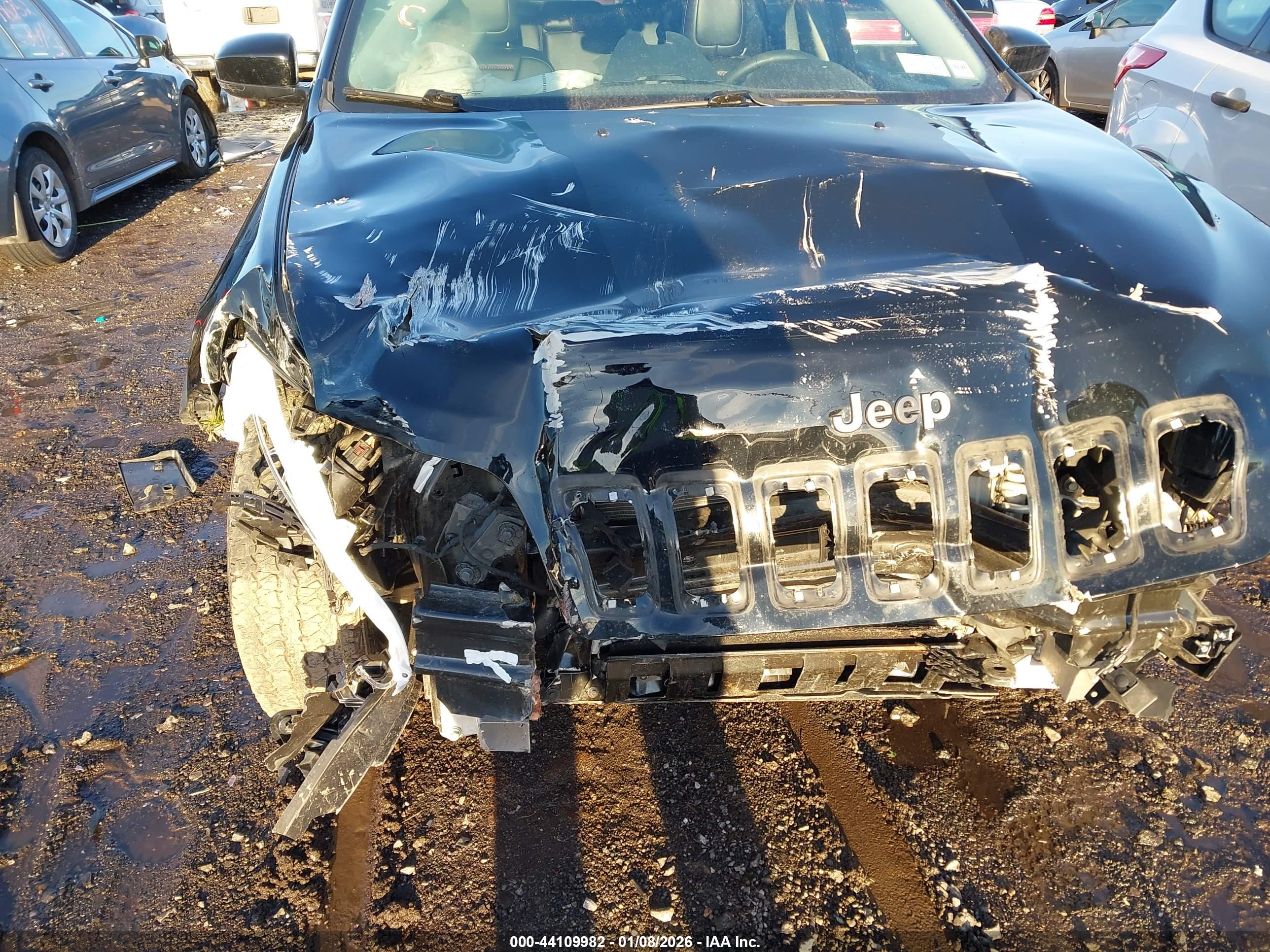 JEEP CHEROKEE image 6
