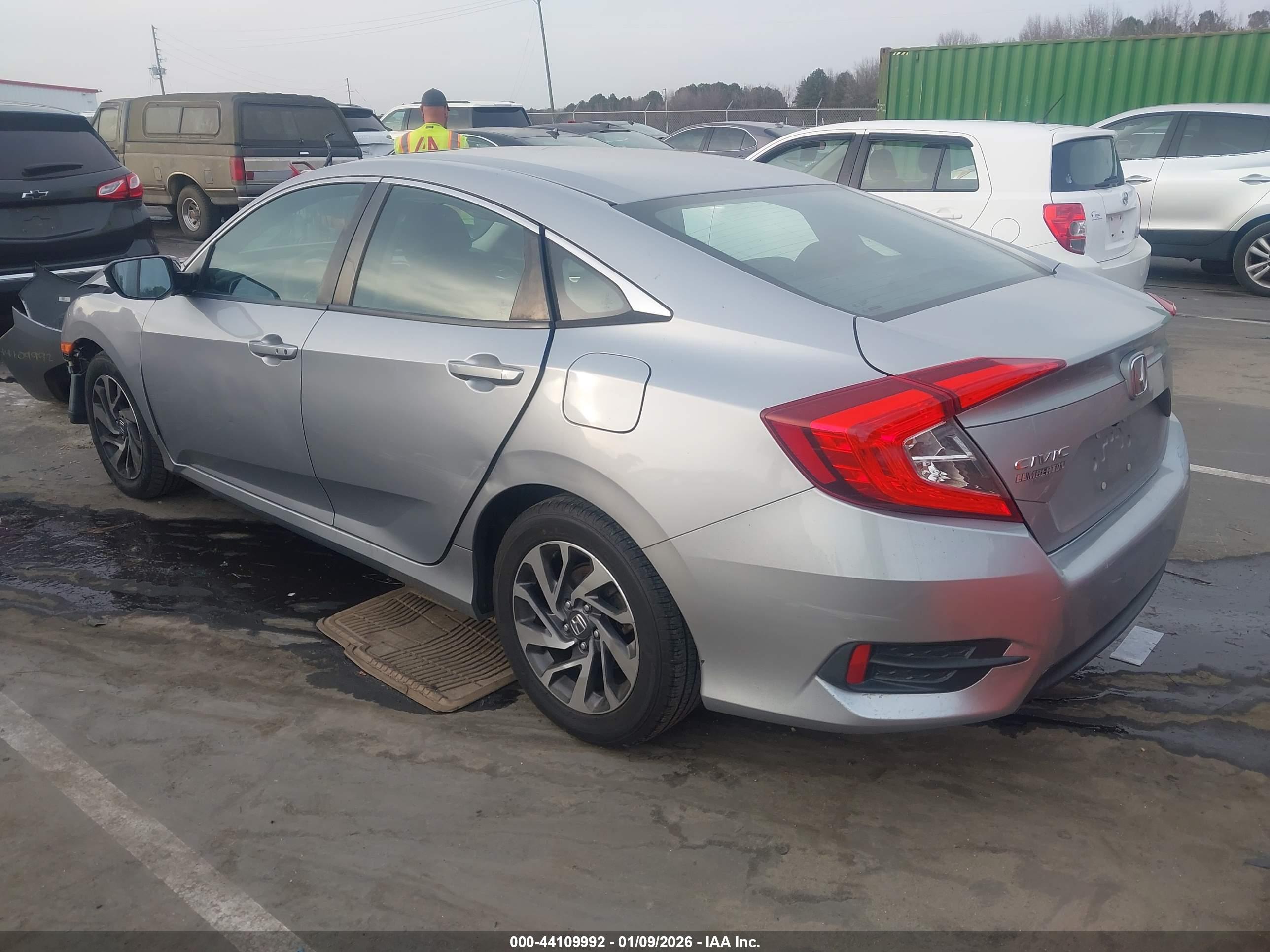 HONDA CIVIC image 3
