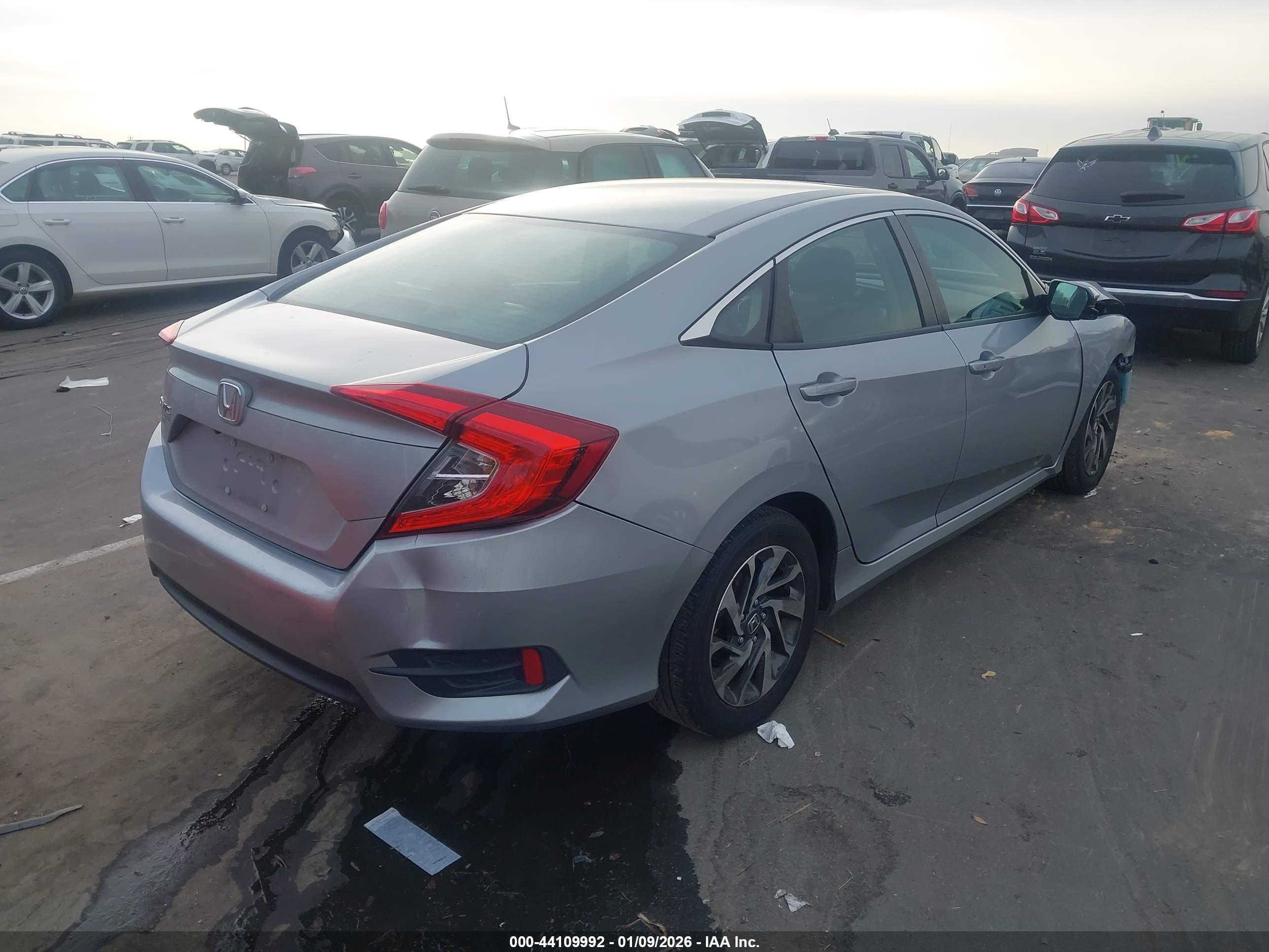 HONDA CIVIC image 4