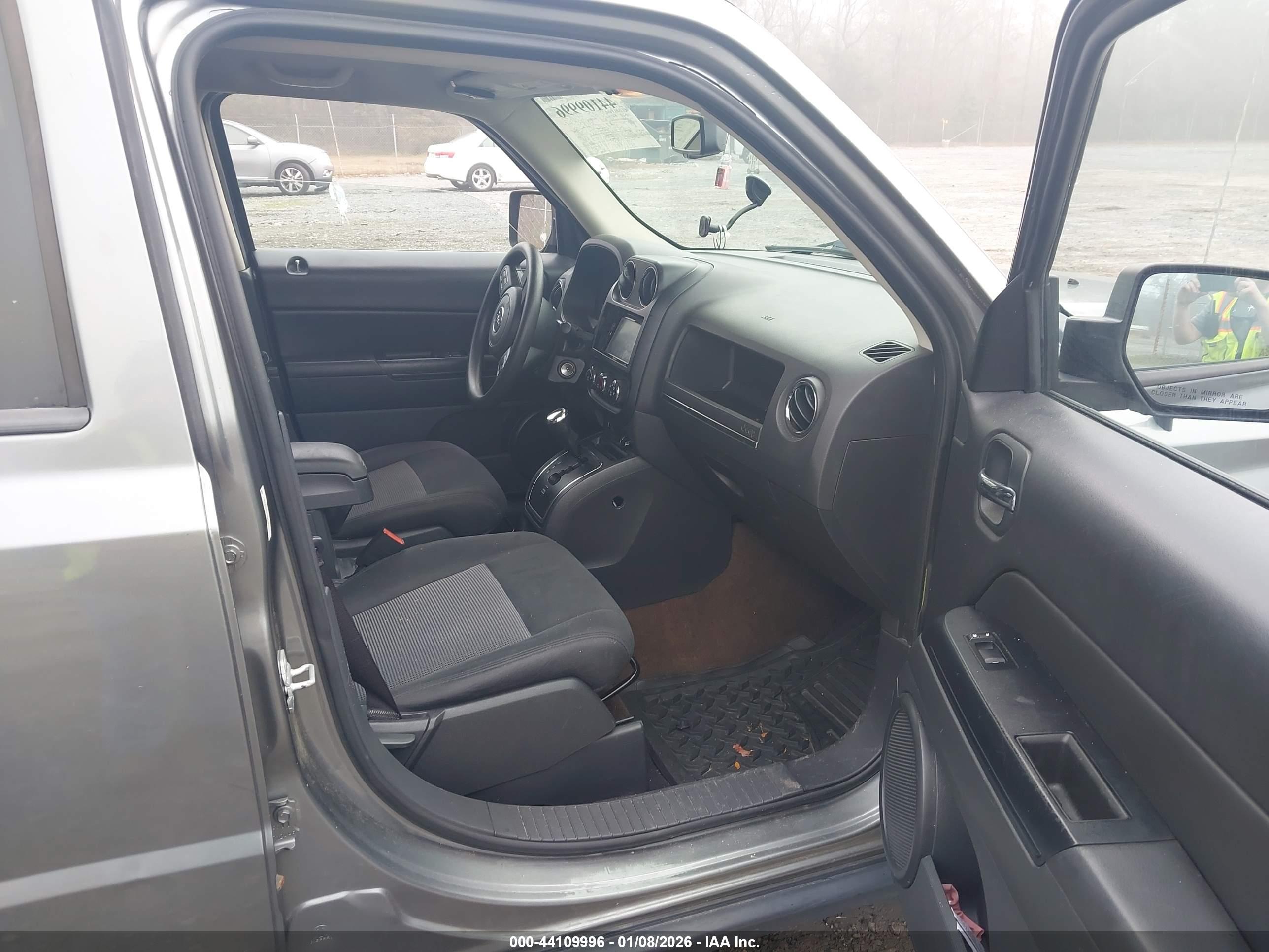 JEEP PATRIOT image 5