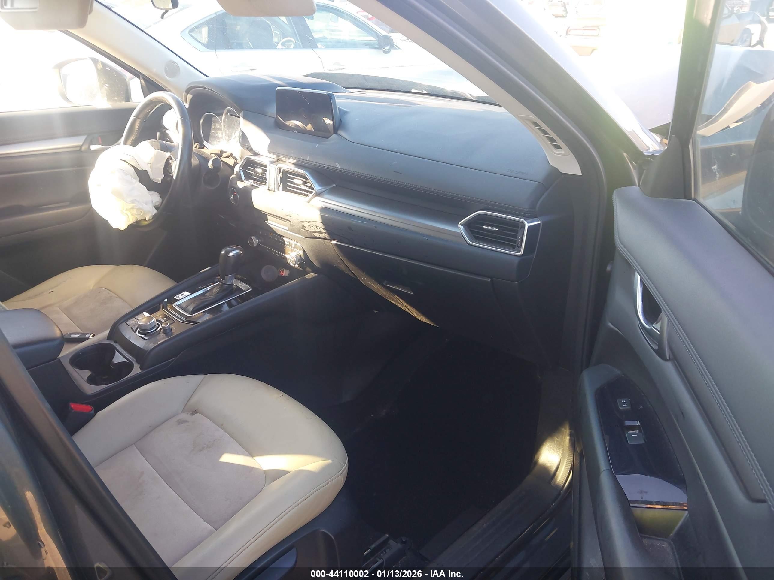 MAZDA CX-5 image 5