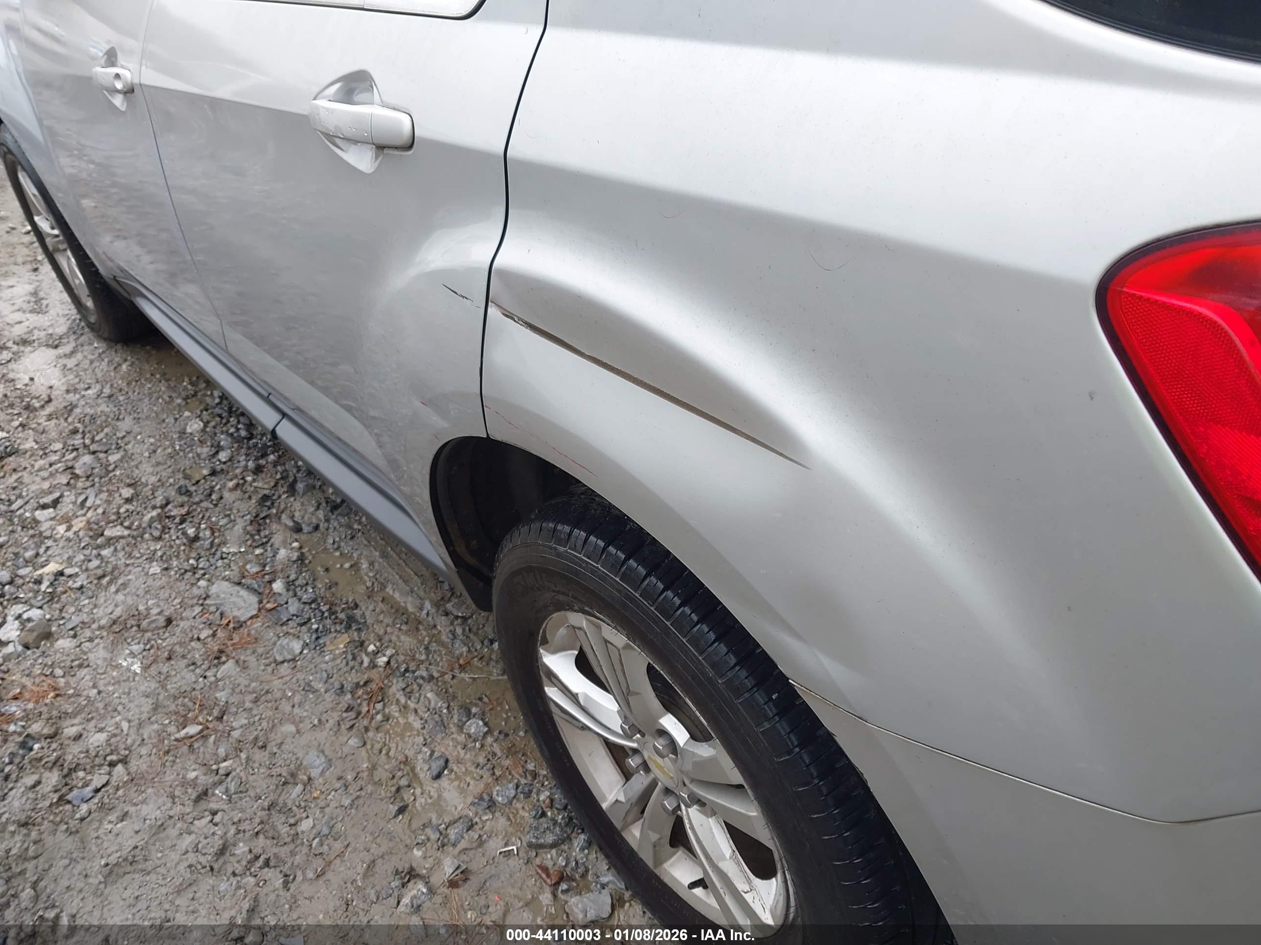 CHEVROLET EQUINOX image 6