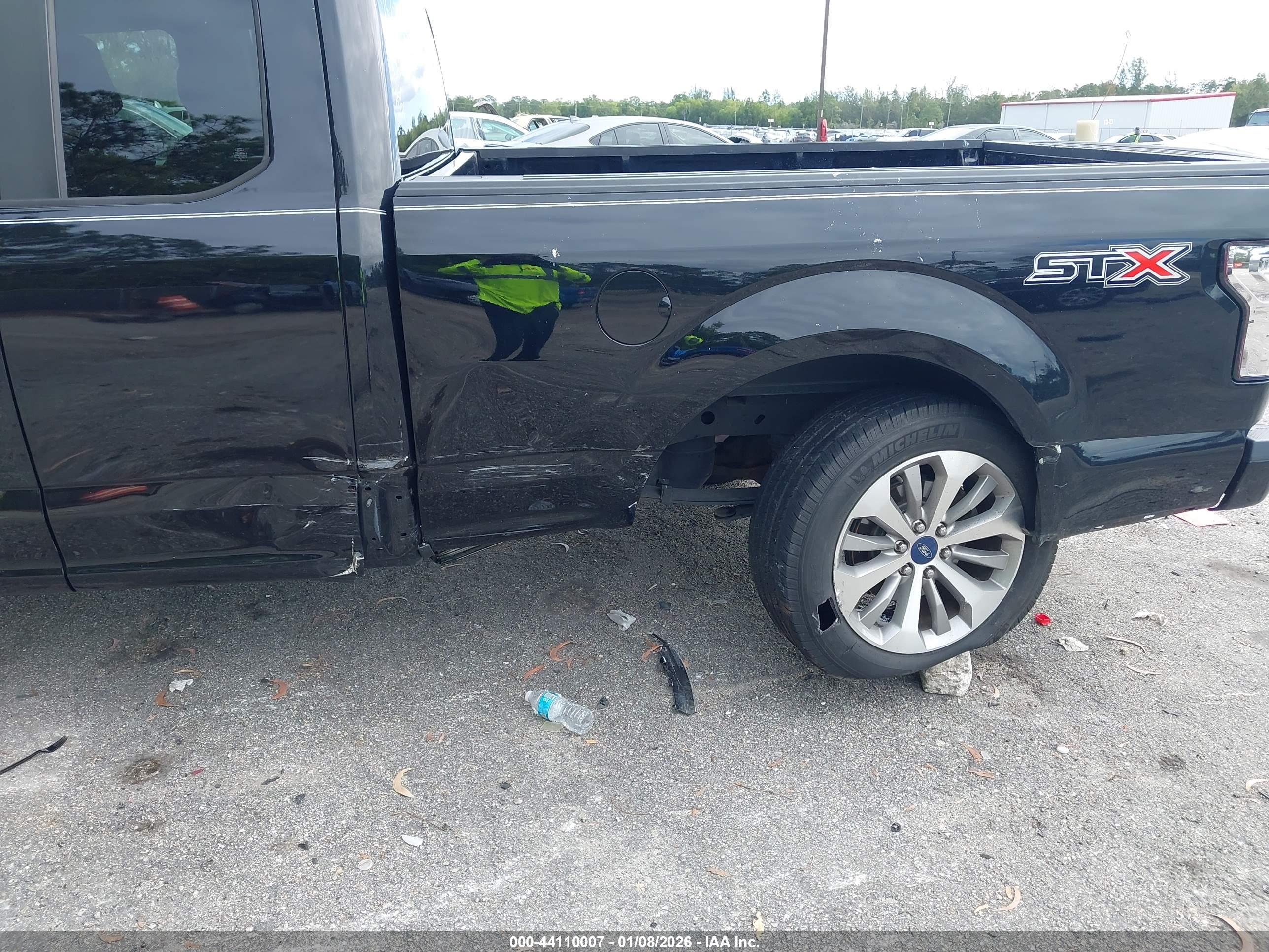 FORD F-150 image 6