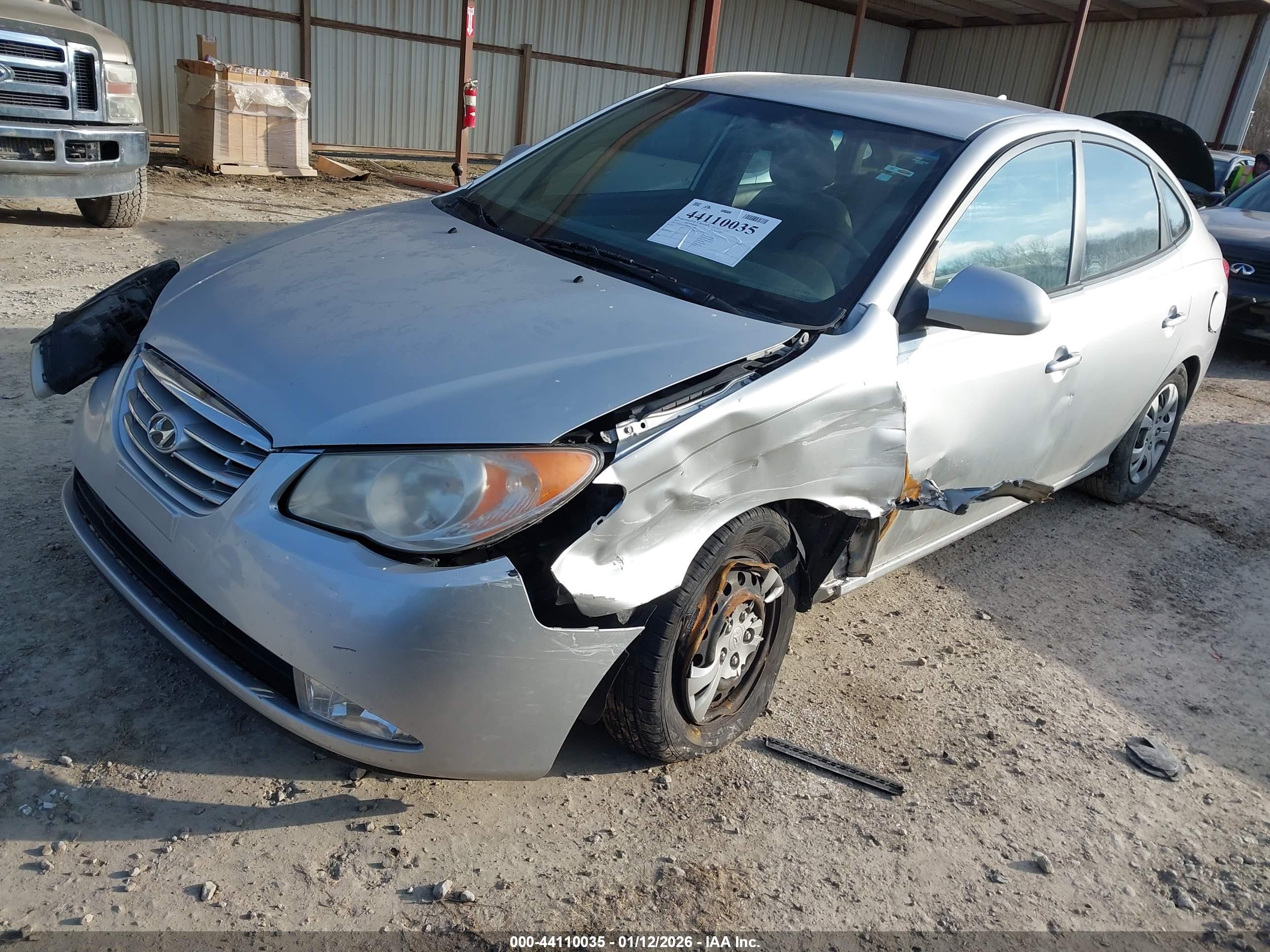 HYUNDAI ELANTRA image 2