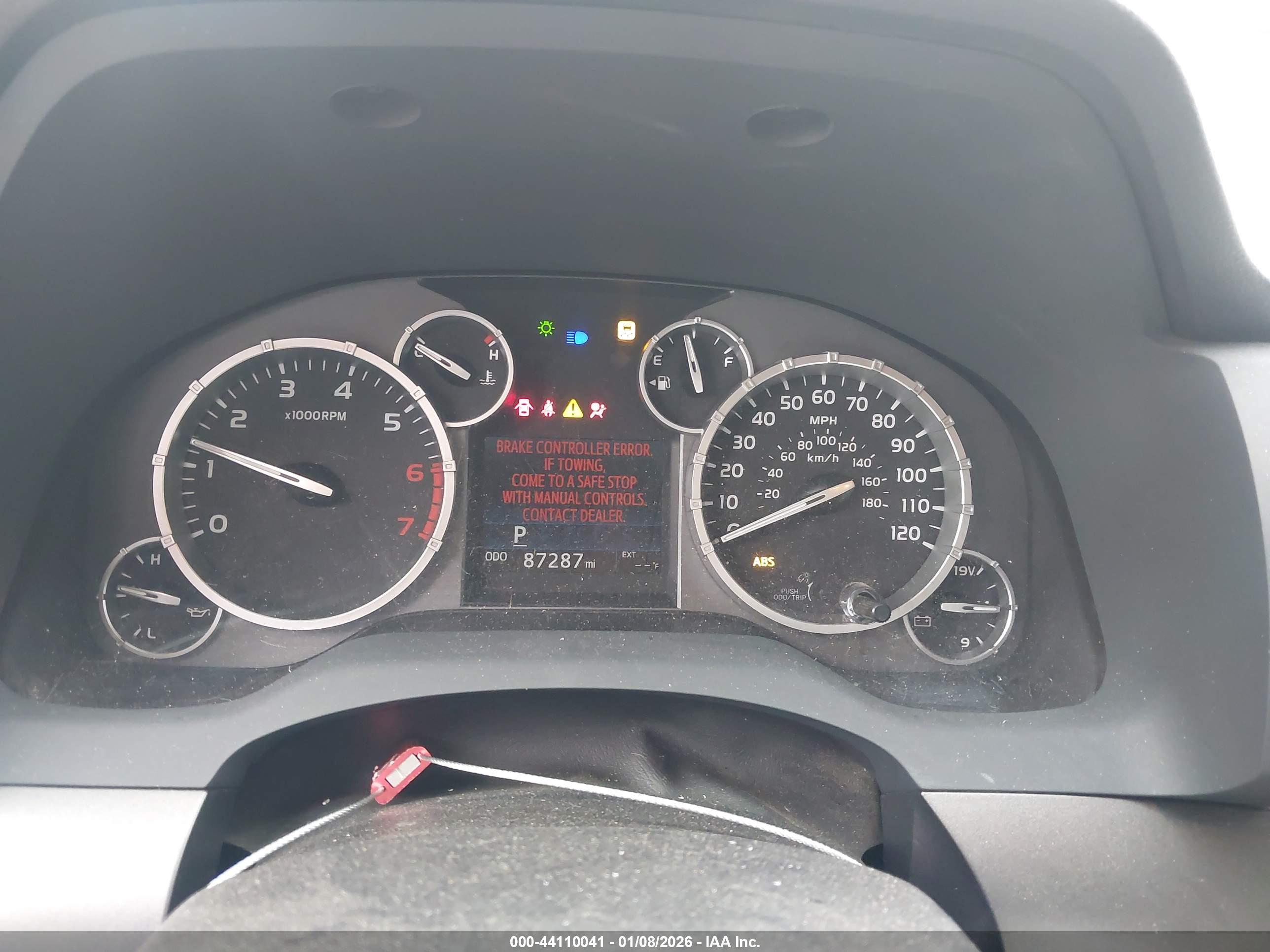 TOYOTA TUNDRA image 7