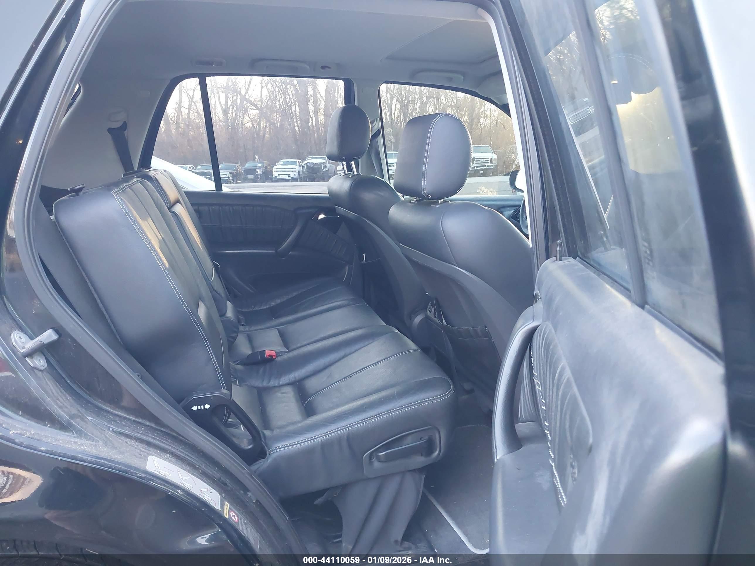 MERCEDES-BENZ ML image 8