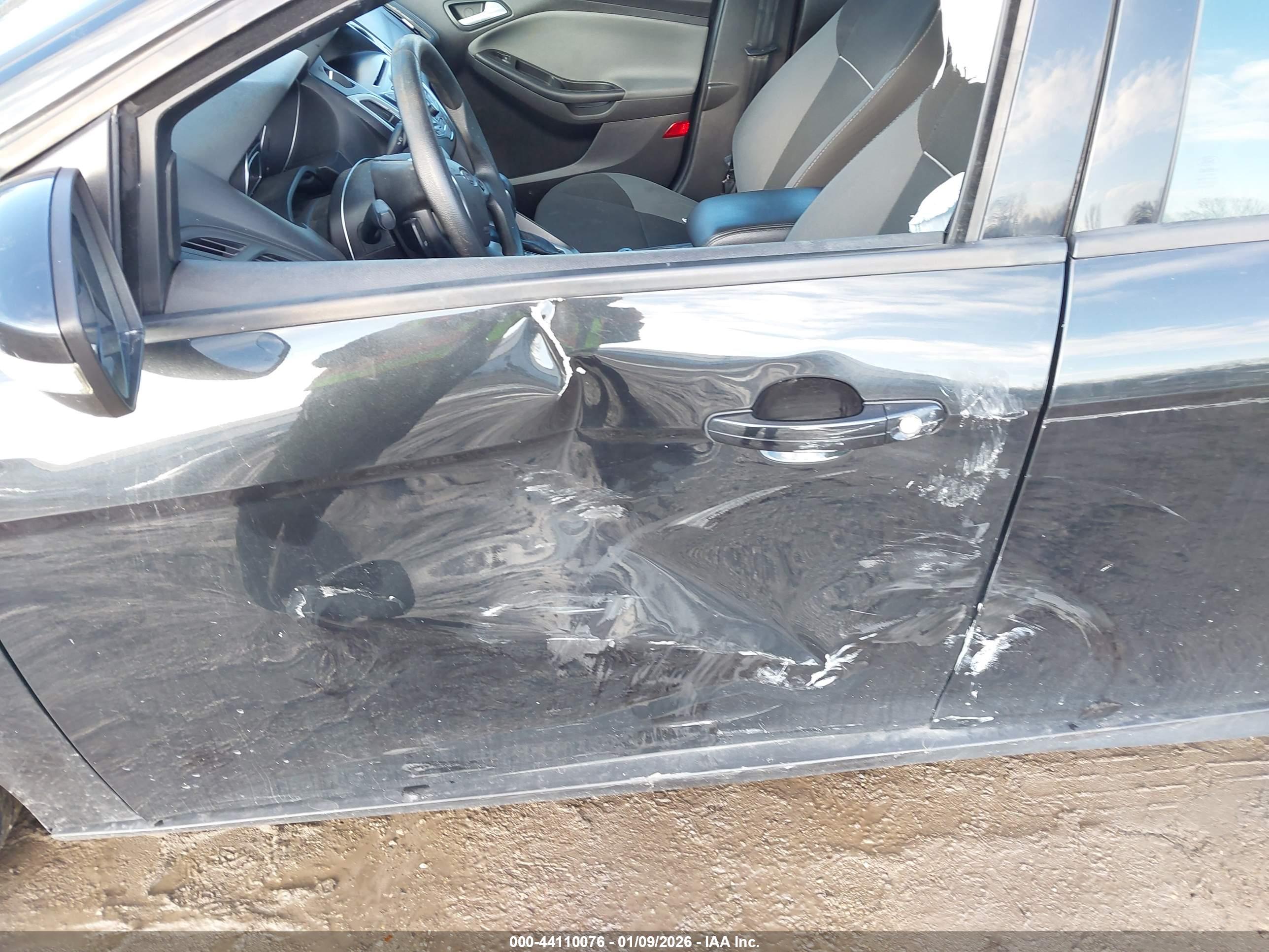 FORD FOCUS image 6