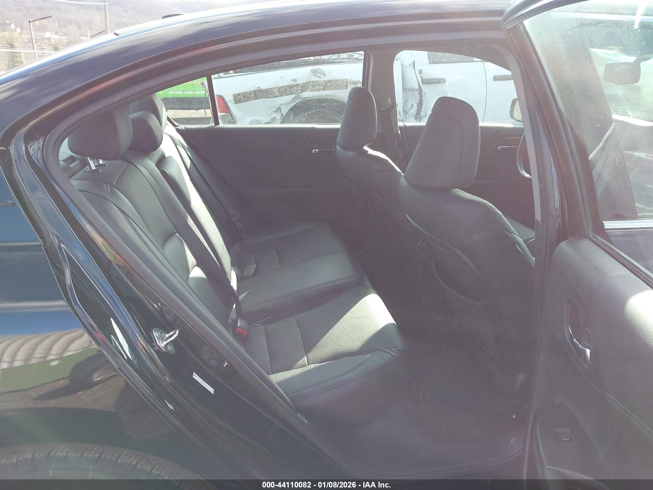 HONDA ACCORD image 8