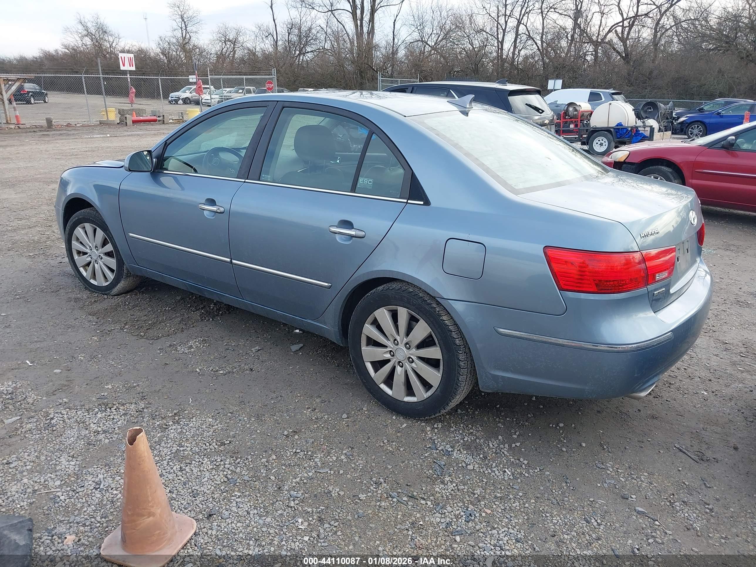 HYUNDAI SONATA image 3