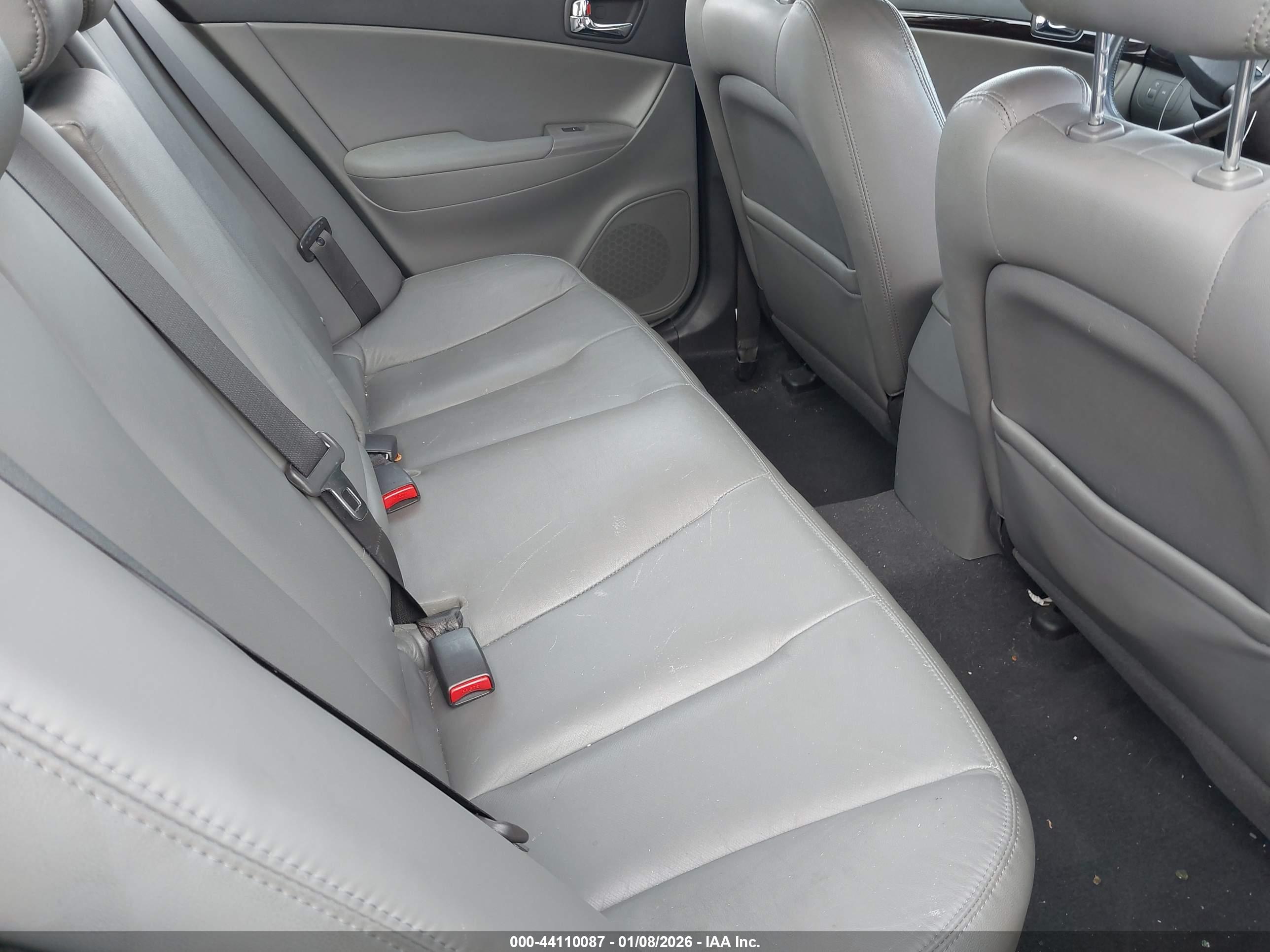 HYUNDAI SONATA image 8