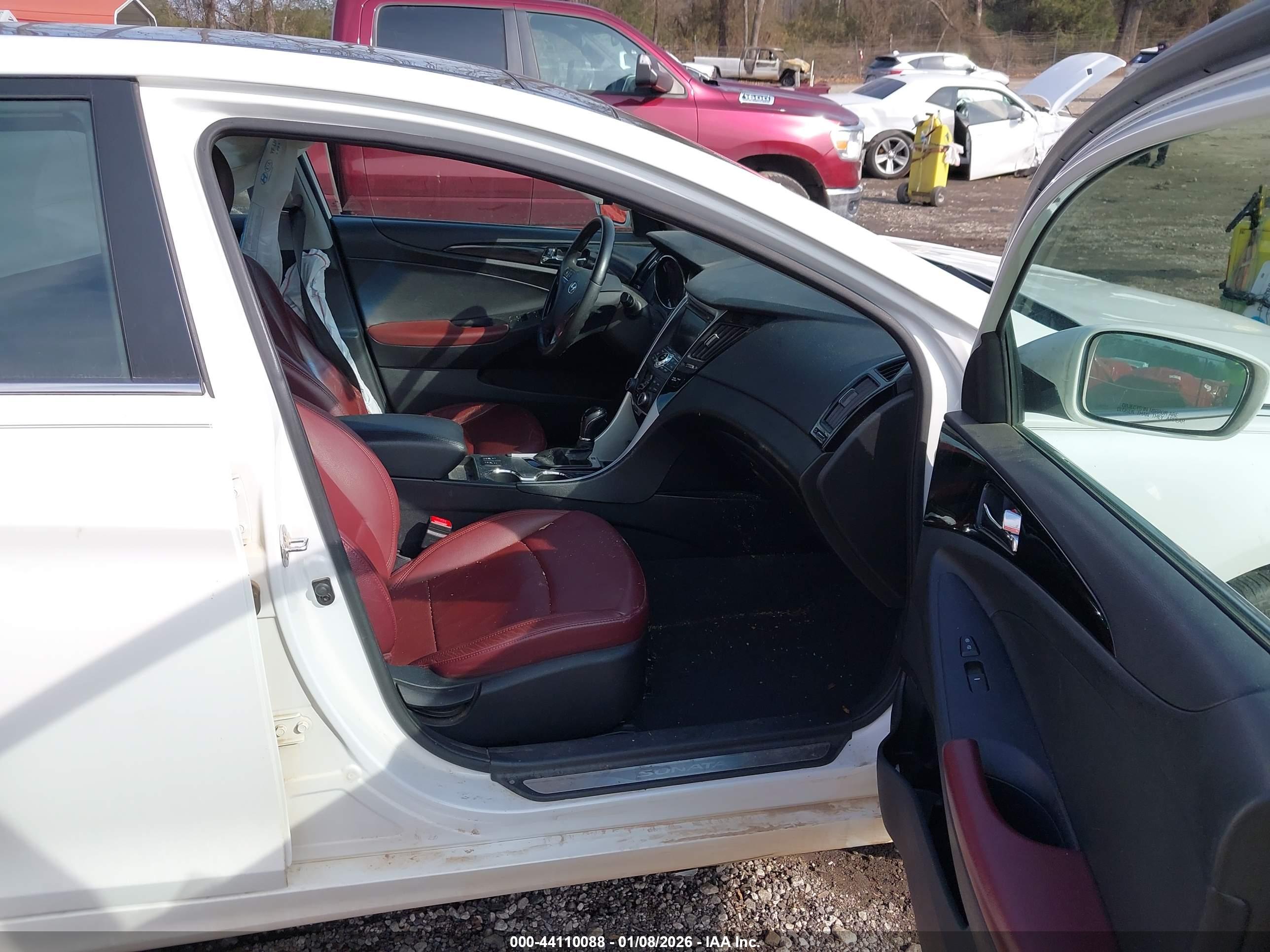 HYUNDAI SONATA image 5