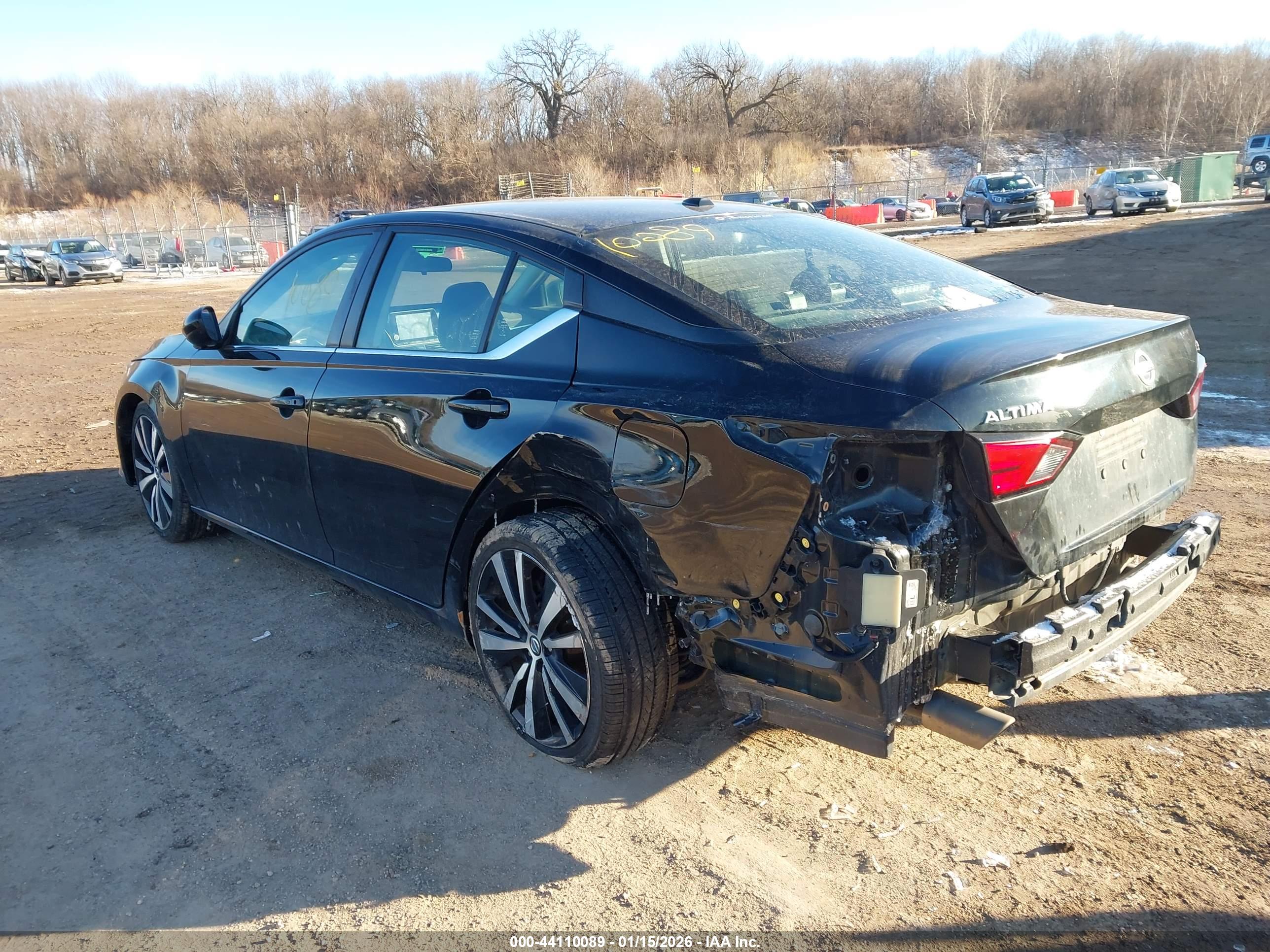 NISSAN ALTIMA image 3