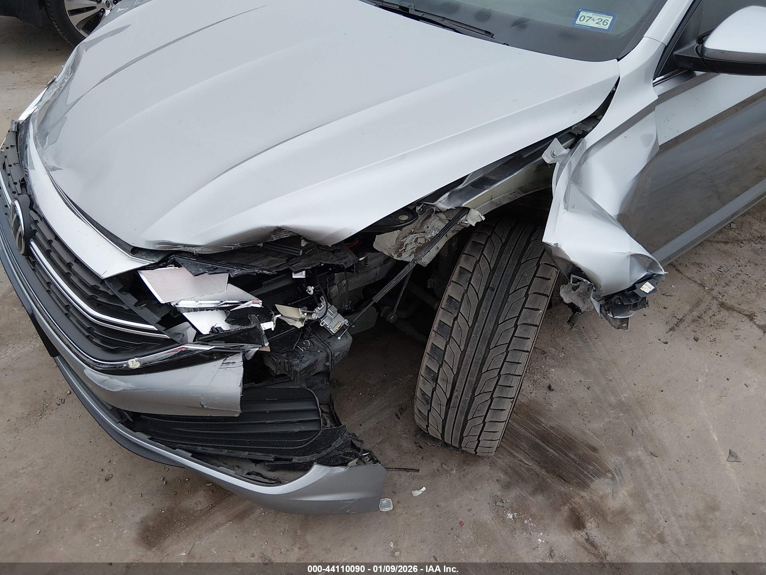 VOLKSWAGEN JETTA image 6