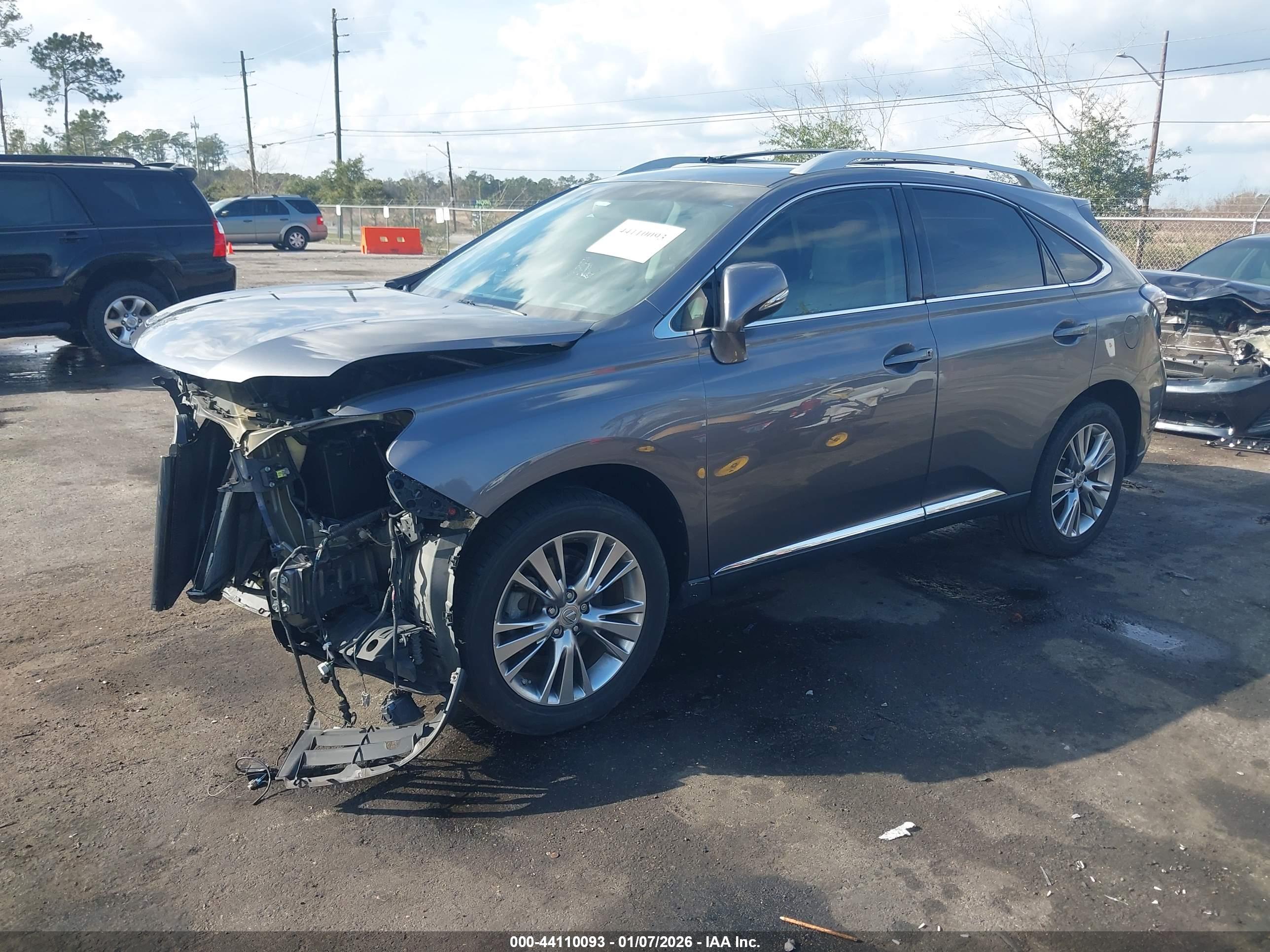 LEXUS RX image 2