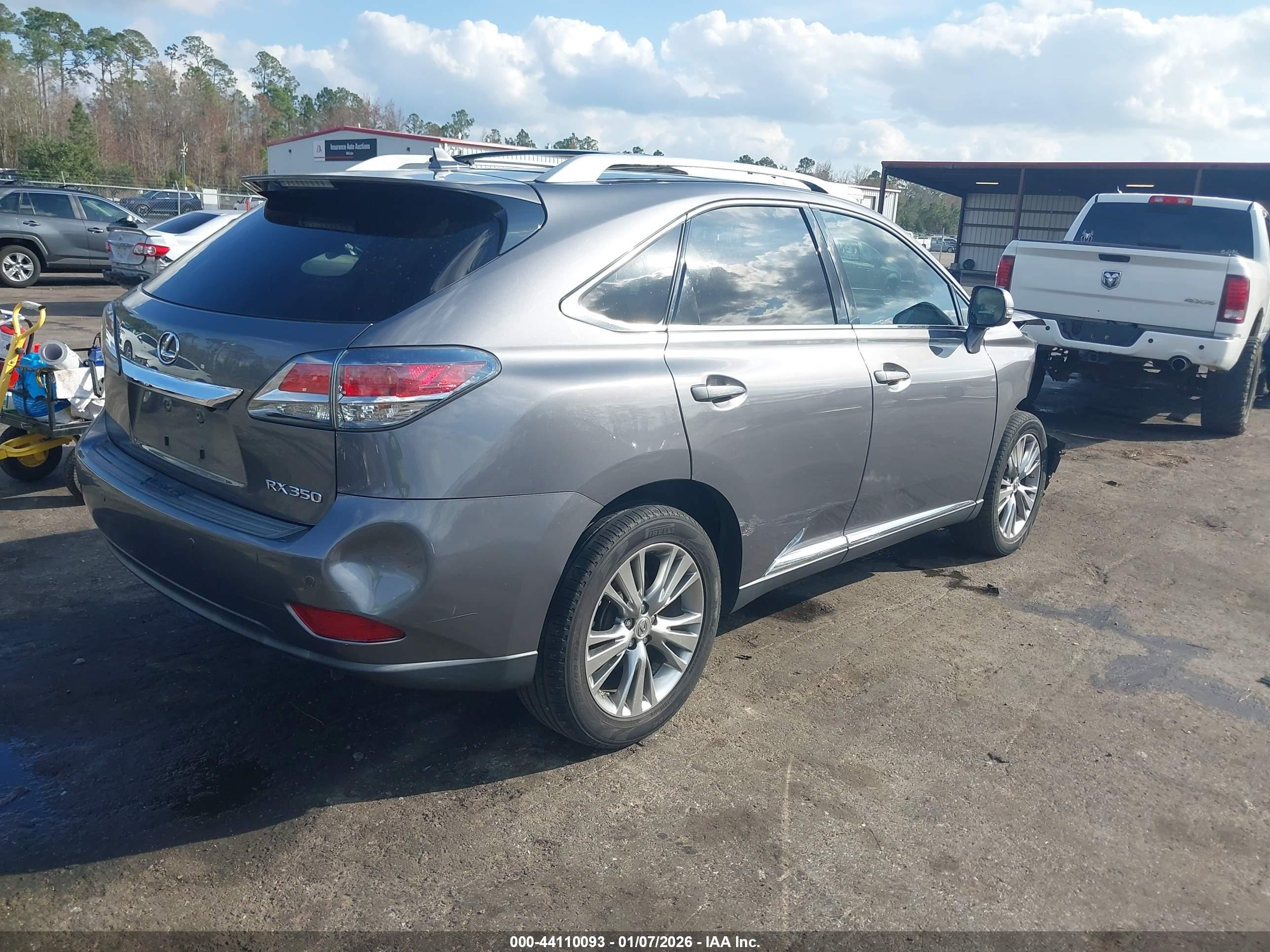 LEXUS RX image 4