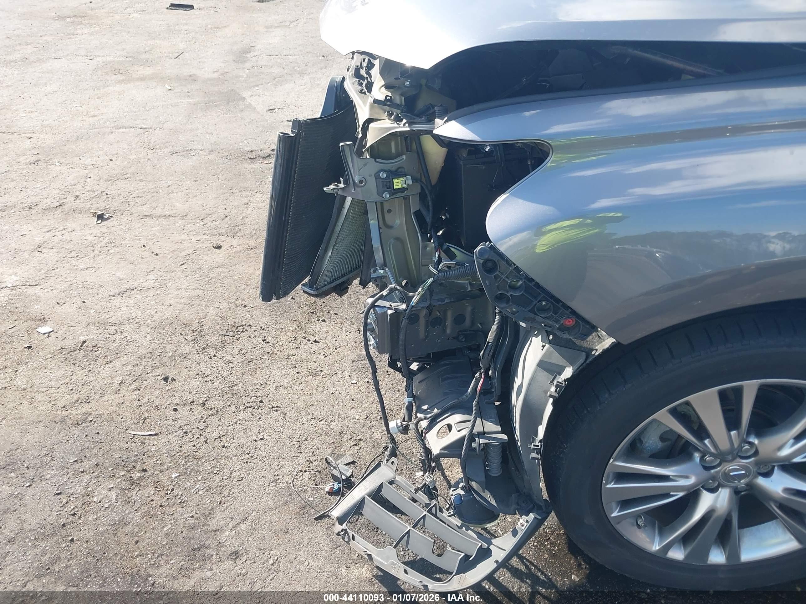 LEXUS RX image 6