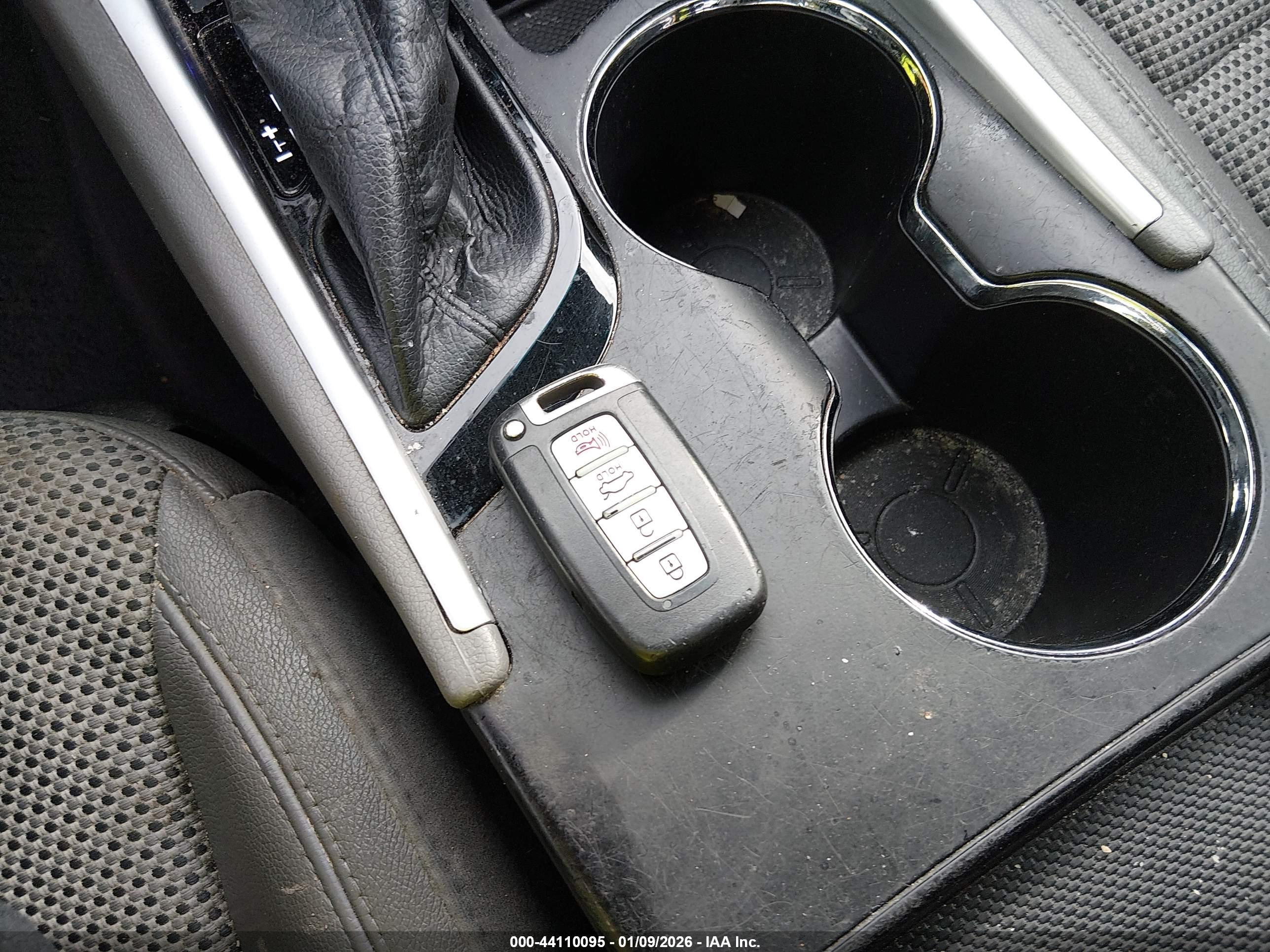 HYUNDAI SONATA image 11