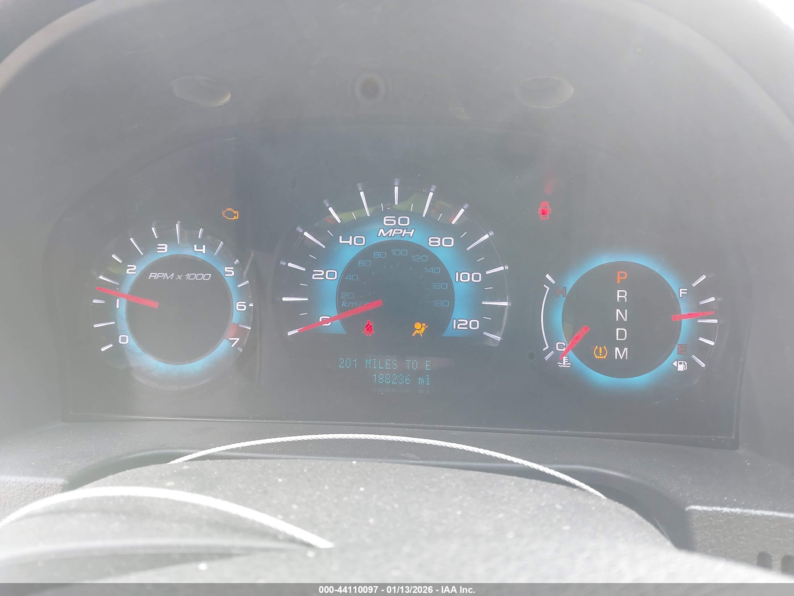 FORD FUSION image 7