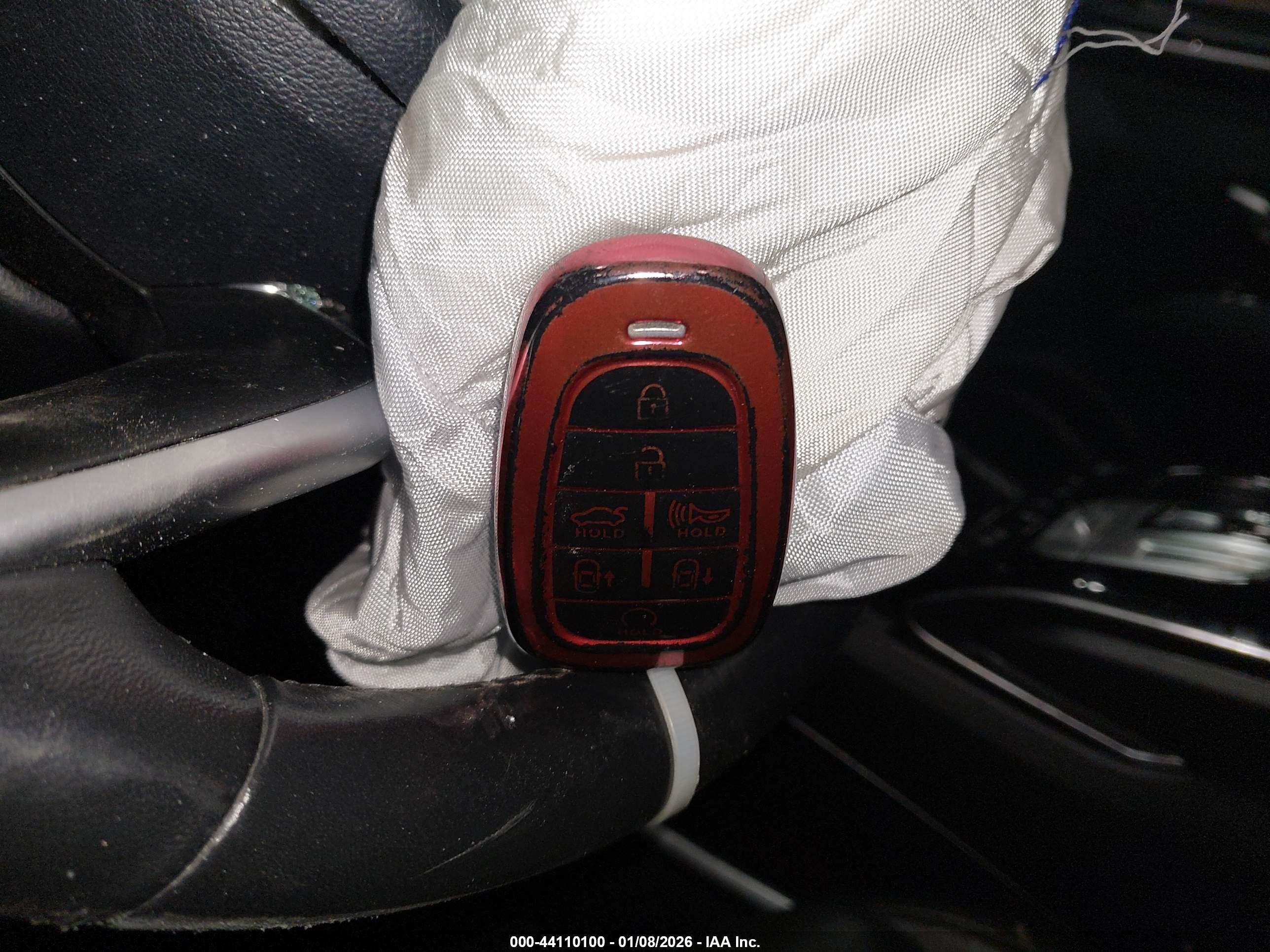 HYUNDAI TUCSON image 11