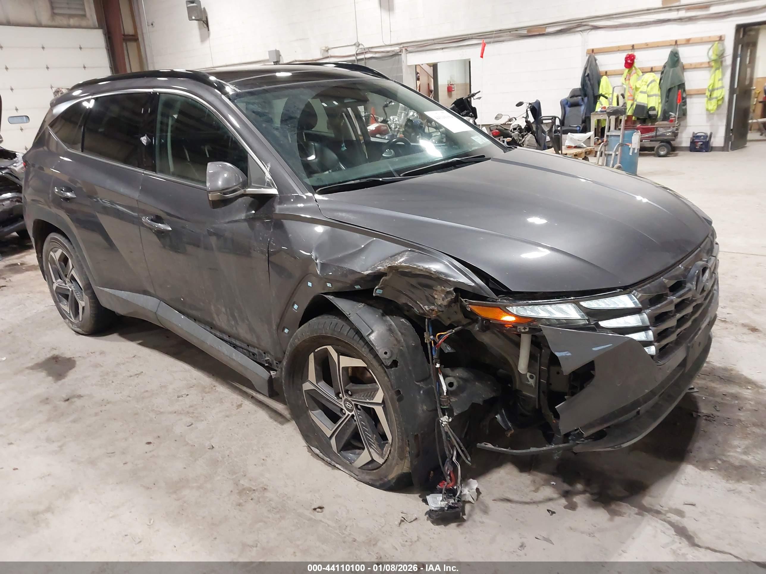 HYUNDAI TUCSON image 6