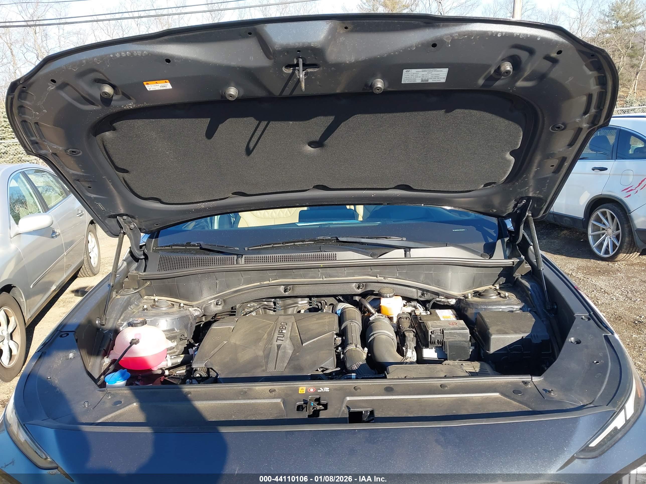 HYUNDAI SANTA image 10