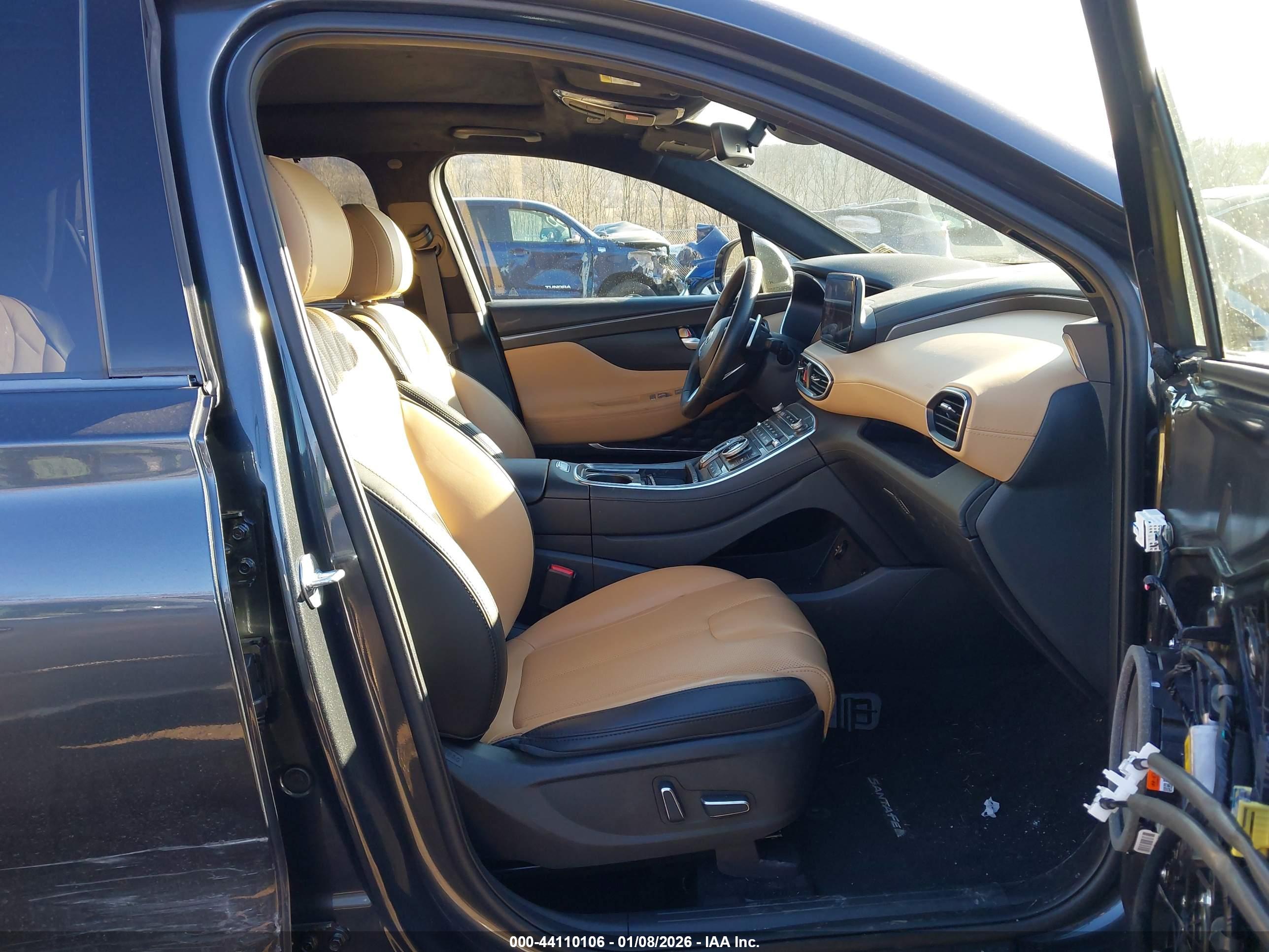 HYUNDAI SANTA image 5