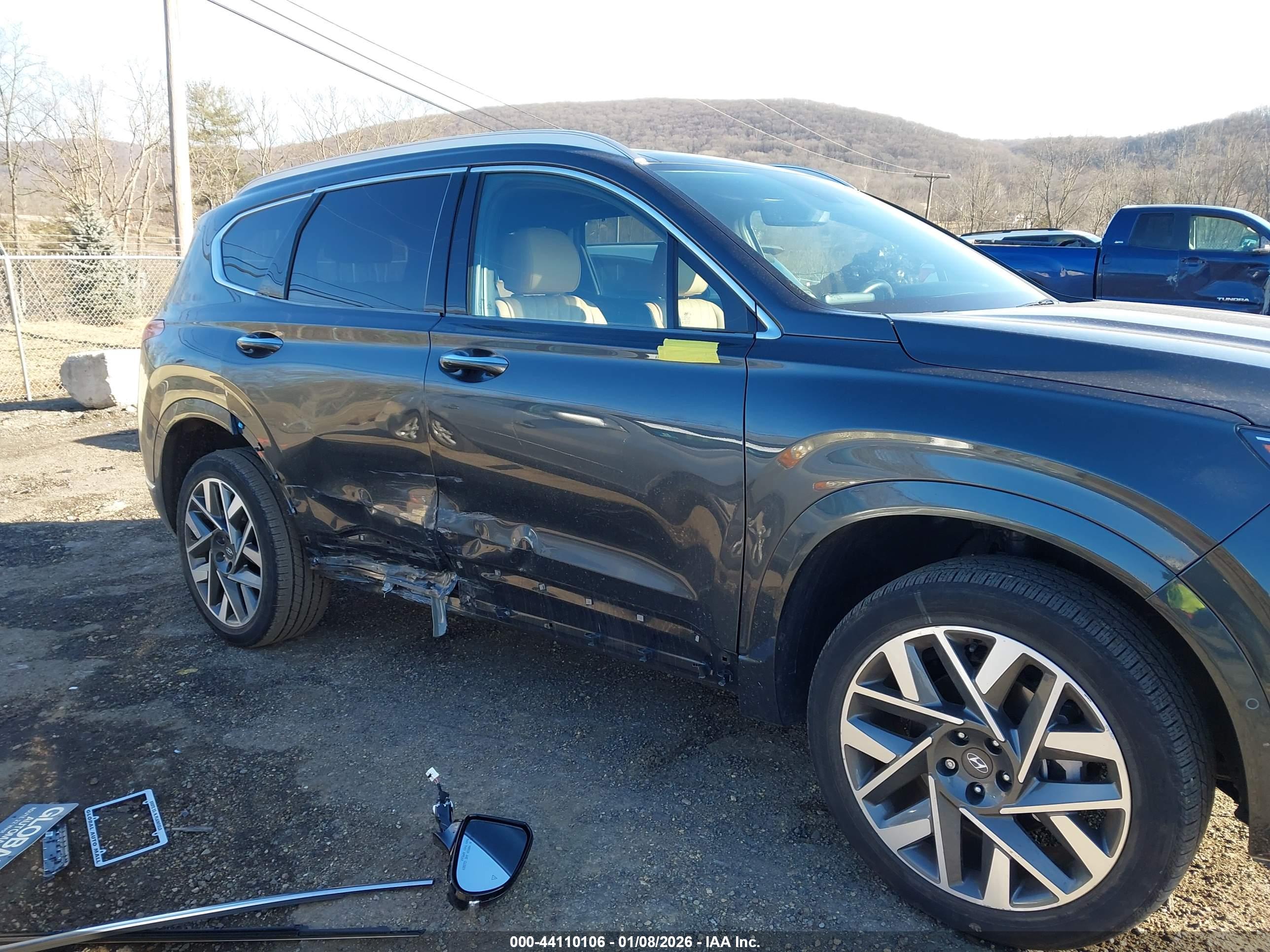HYUNDAI SANTA image 6