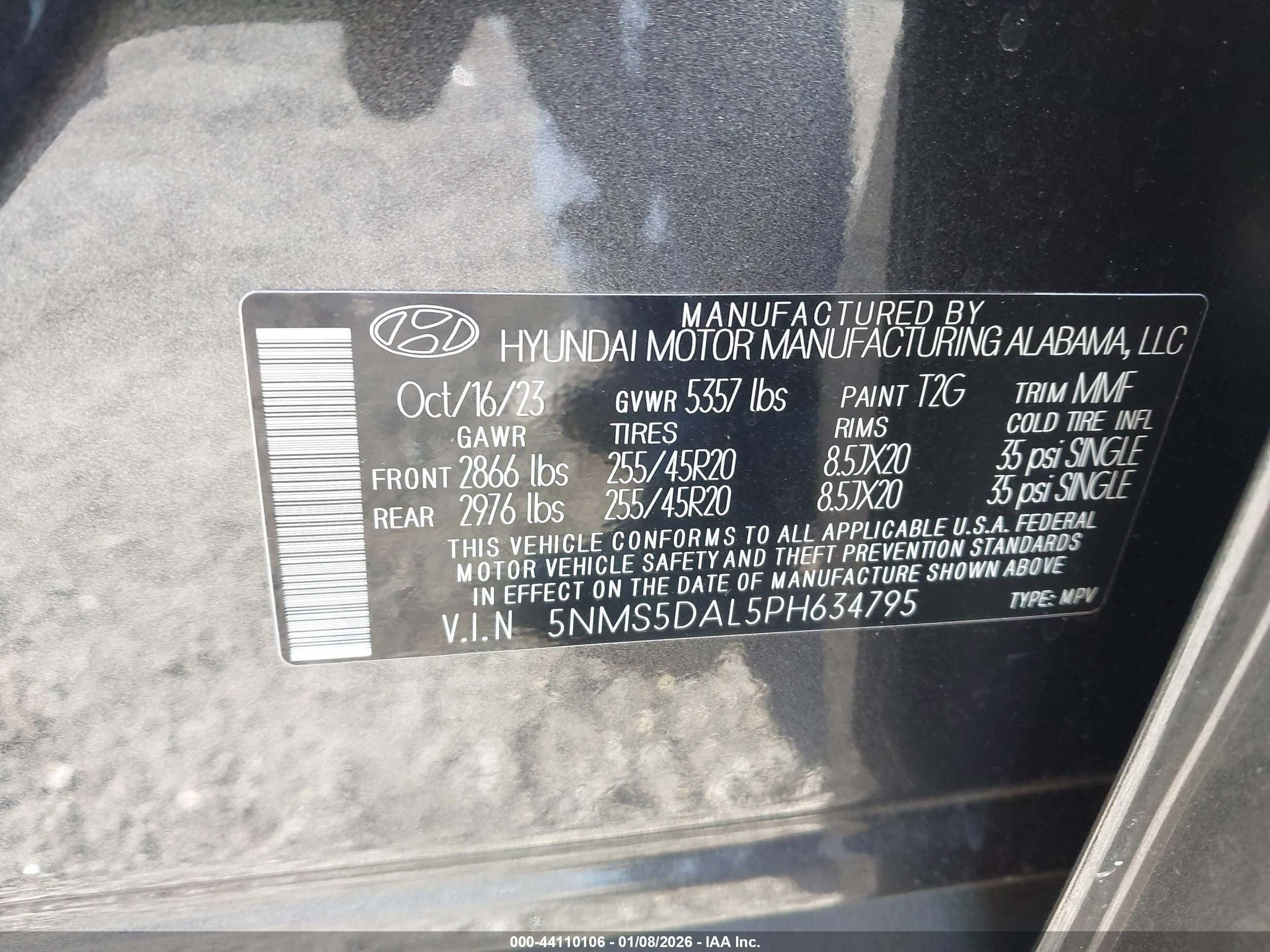HYUNDAI SANTA image 9