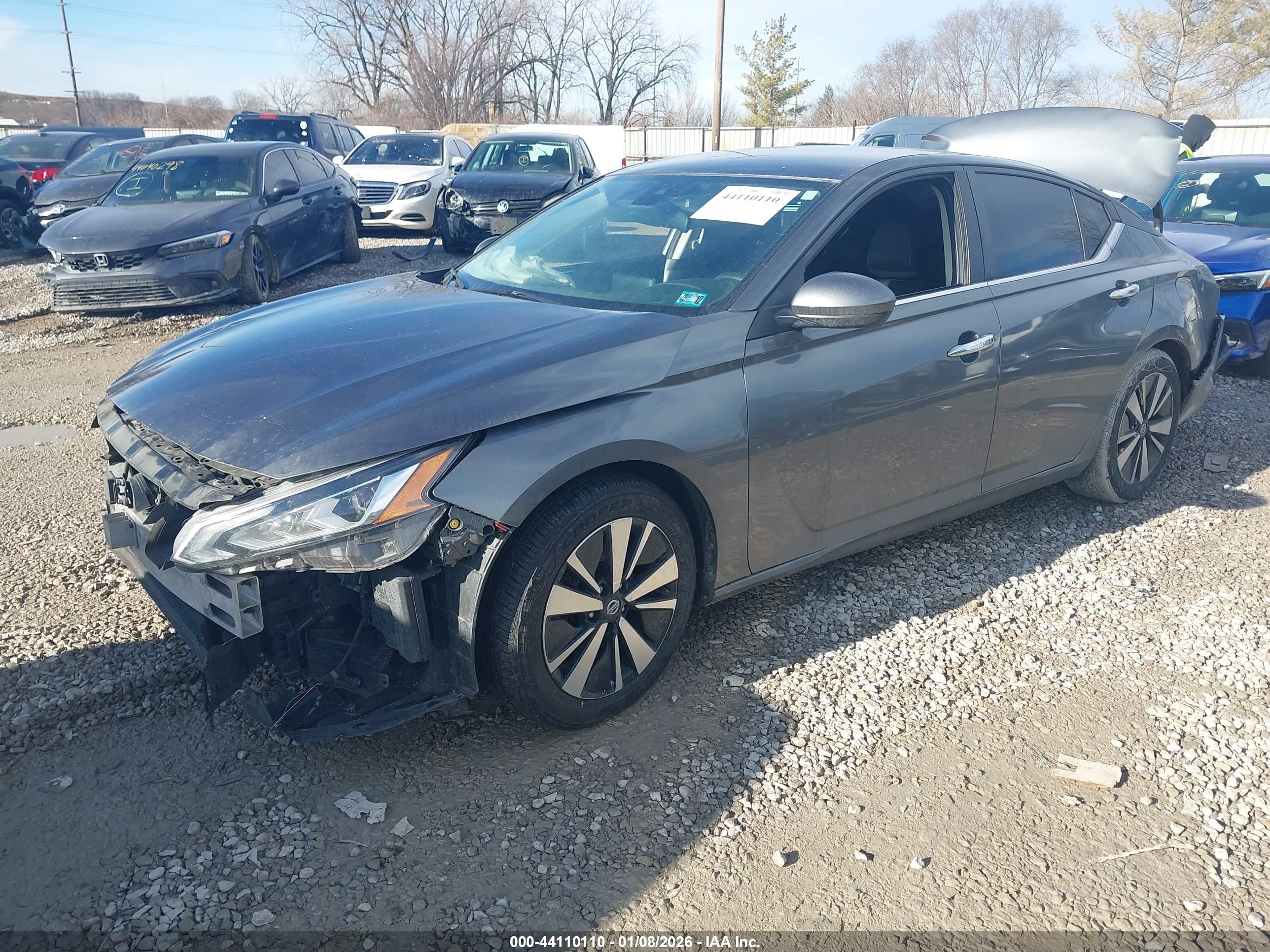 NISSAN ALTIMA image 2
