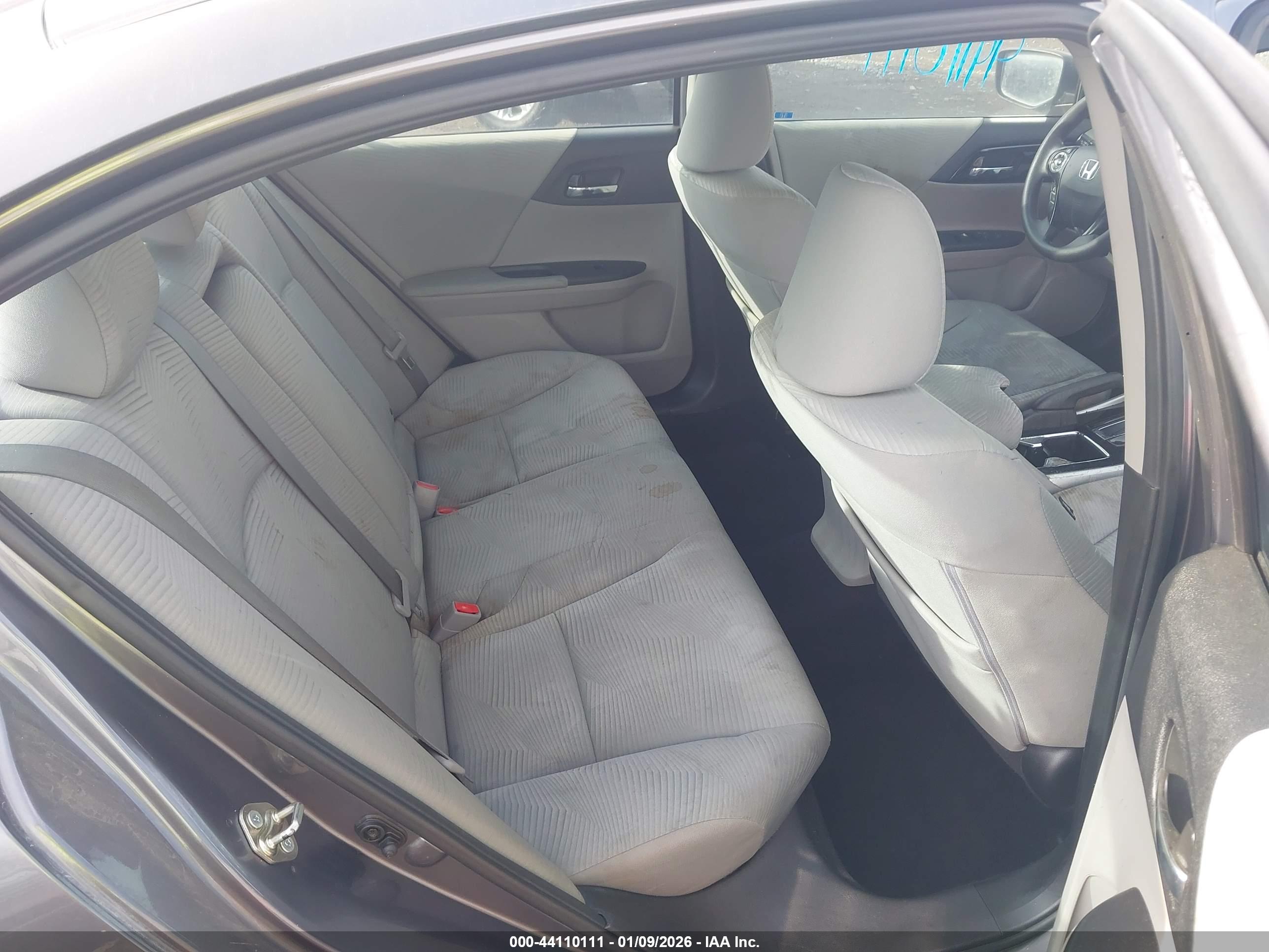 HONDA ACCORD image 8