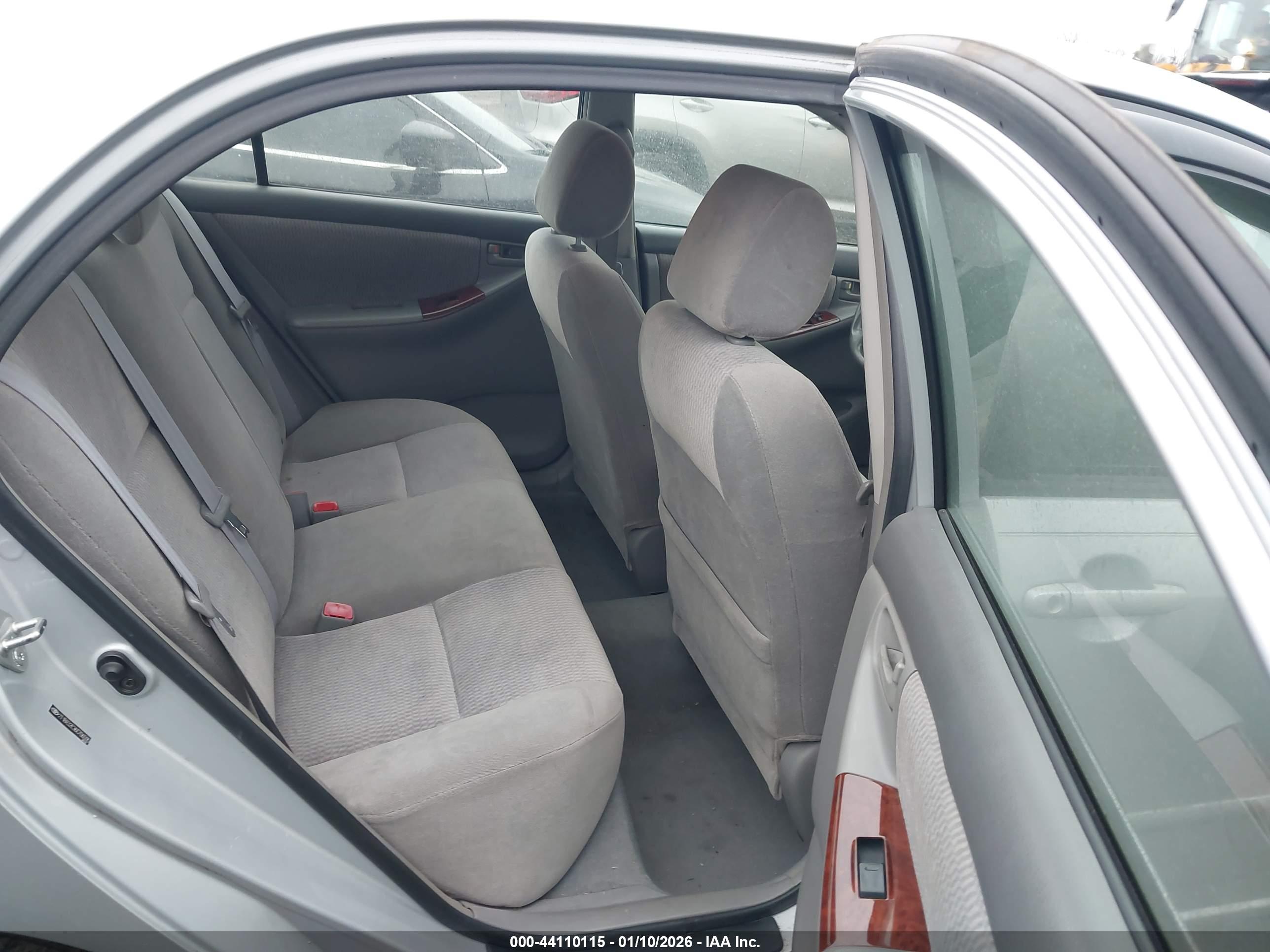TOYOTA COROLLA image 8